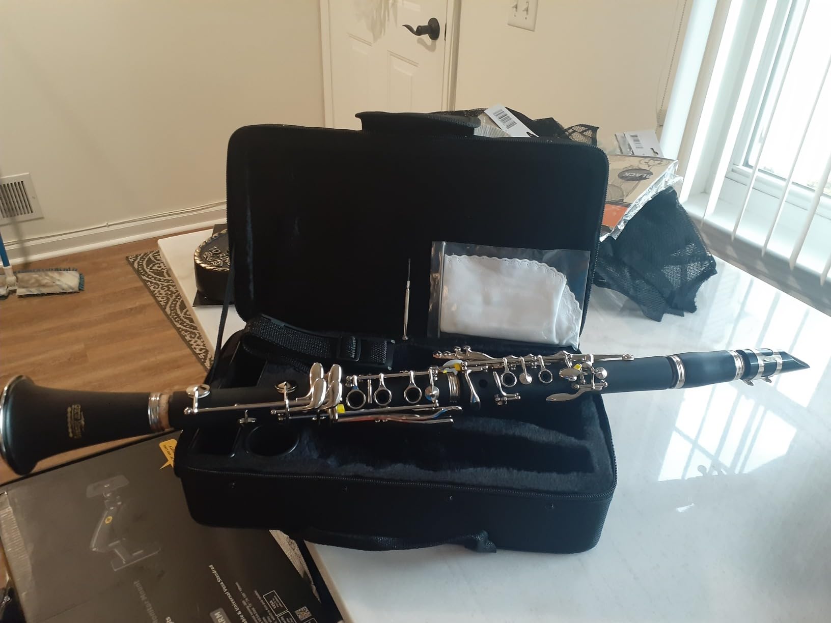 GKW Bb Clarinet for Beginners - Ebonite Student Clarinet with Warm Clear Tone, Nickel-Plated Keys, Complete Set with Case - Ideal for School Band, Elementary & Middle School customer photo 2