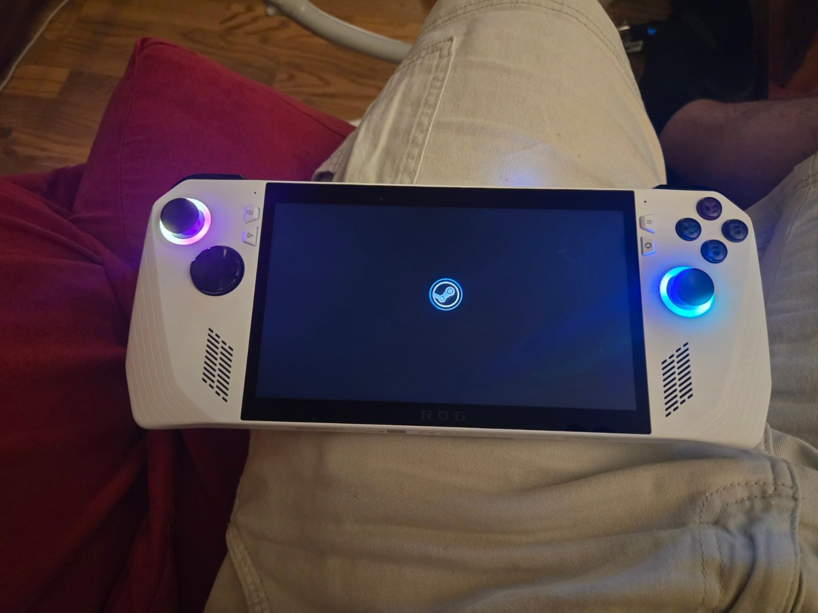 ASUS ROG Ally Gaming Handheld Console - Z1 Processor, 512GB, 1080p 120Hz Display, White customer photo 1