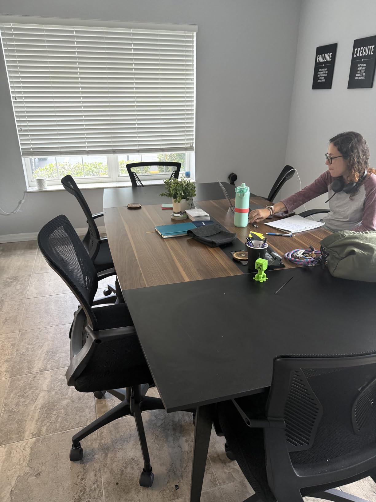 Tribesigns 6FT Conference Table, 70.86L x 35.43W x 29.52H Inches Boat Shaped Meeting Table, Industrial Grey Seminar Table for Office Meeting Conference Room customer photo 1