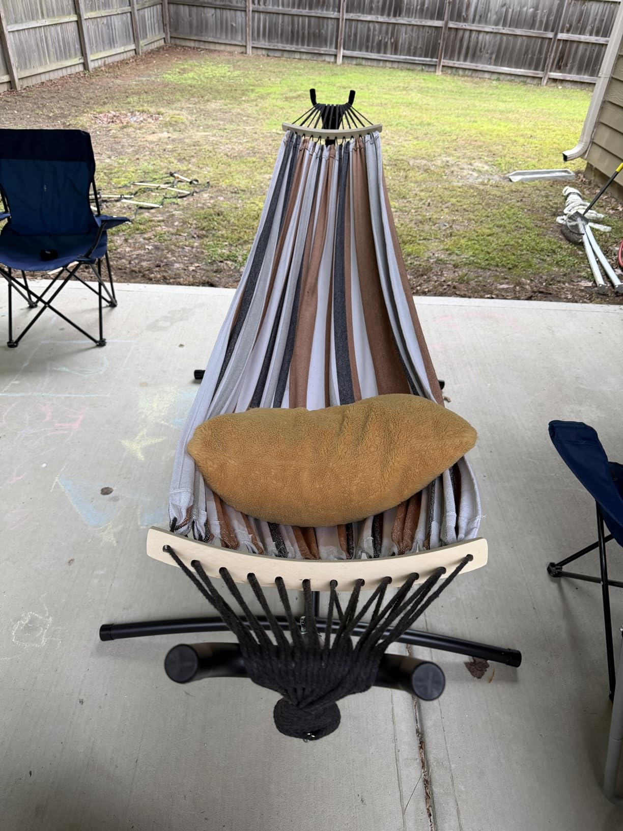 SZHLUX Hammock with Stand for Outside | 450lb Capacity Steel Stand, Premium Carry Bag Included and Two Anti Roll Balance Beam customer photo 1