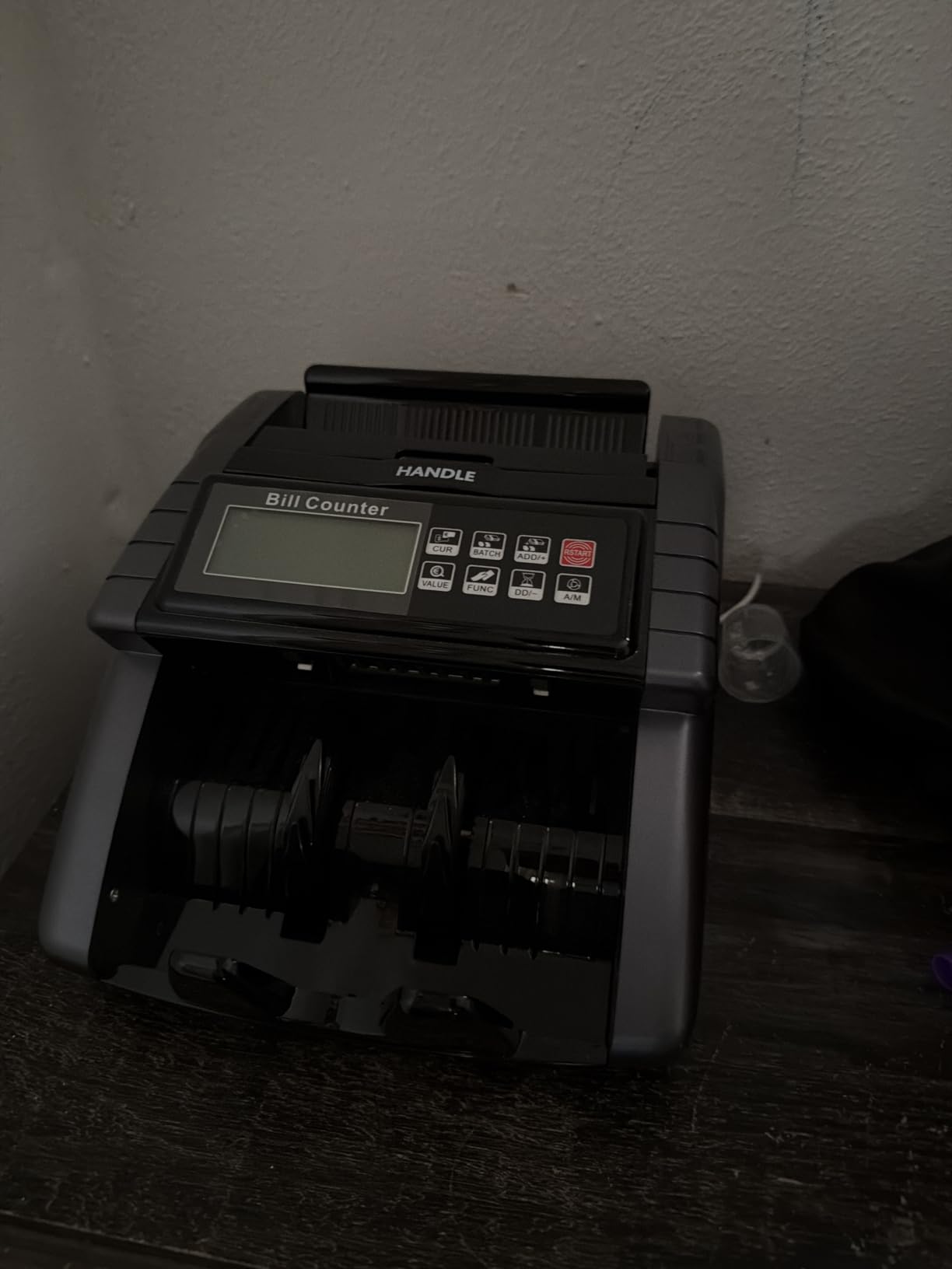 LOLARAN AL1000 Money Counter Machine with Value Counting for USD & EUR, UV/MG/MT/IR/DD/HLF Counterfeit Detection, LCD Display, Count/ADD/Batch/AUTO/Manual Modes, 1,300 Notes/Min customer photo 1