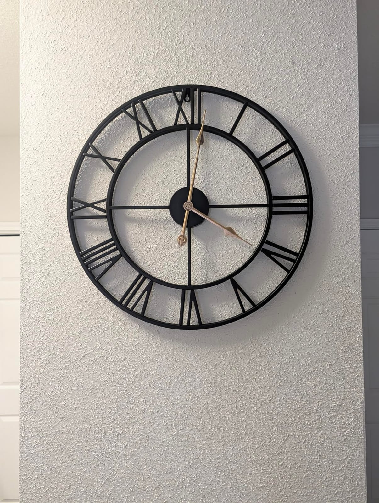 Pytha Sight 30 Inch Extra Large Giant Wall Clock,Oversized Round Silent Vintage Industrial Black Metal Farmhouse Big Roman Numeral Wall Clocks for Living Room,Kitchen,Bedroom Home Decor customer photo 1