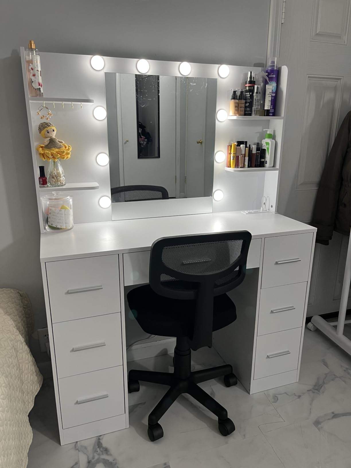 Quimoo Large Vanity Desk with LED Lighted Mirror & Power Outlet, Makeup Vanity Table with 7 Drawers, 4 Shelves and 5 Hooks, Vanity Desk Set for Bedroom, Bathroom, White customer photo 2