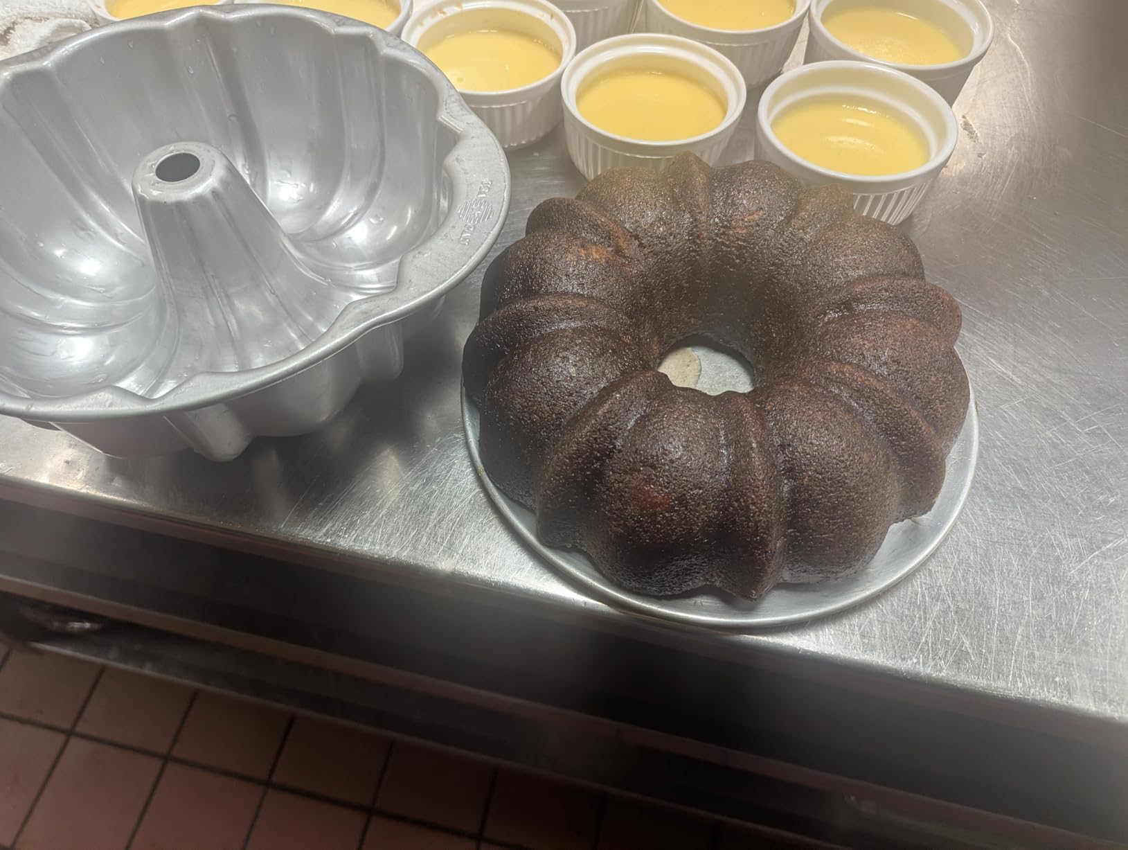 USA Pan Global Bakeware Scalloped Tube Cake Pan customer photo 2