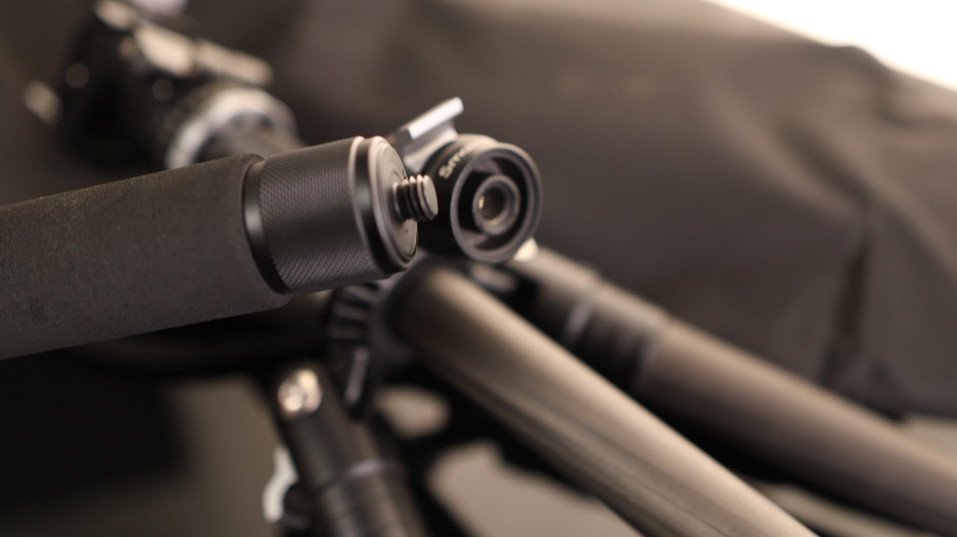 SmallRig AP-20 Carbon Fiber Tripod, 62.2