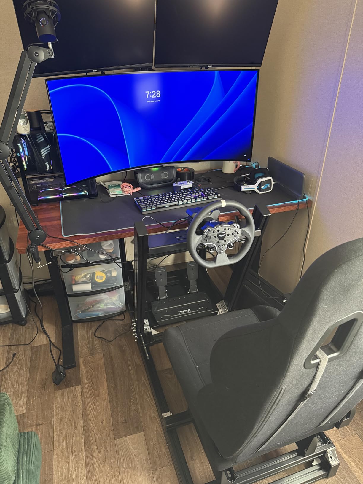 Marada Aluminum Profile Racing Simulator Cockpit with Seat, Unlimited Adjustment, Fit for Thrustmaster, for Fanatec, for Logitech G29 GPro, Sim Frame 8040, Not Include Steering Wheel Pedals Handbrake customer photo 2