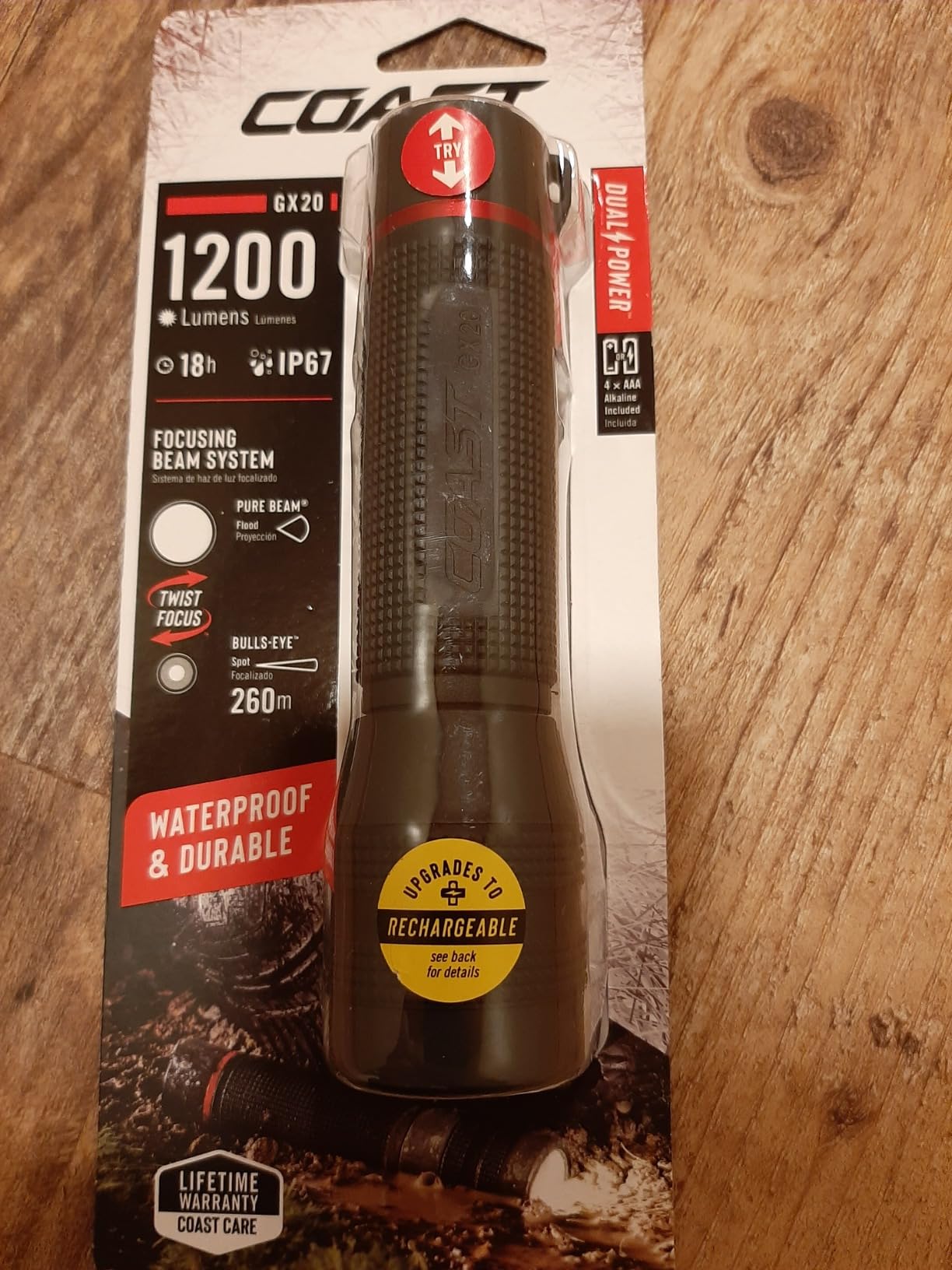 Coast GX20 1200 Lumen Waterproof Alkaline-Dual Power LED Flashlight with Twist Focus, Anti-Roll Cap and Textured Handle - Compatible with 4 x AAA Batteries (Included) or ZX750 Rechargeable Battery customer photo 2