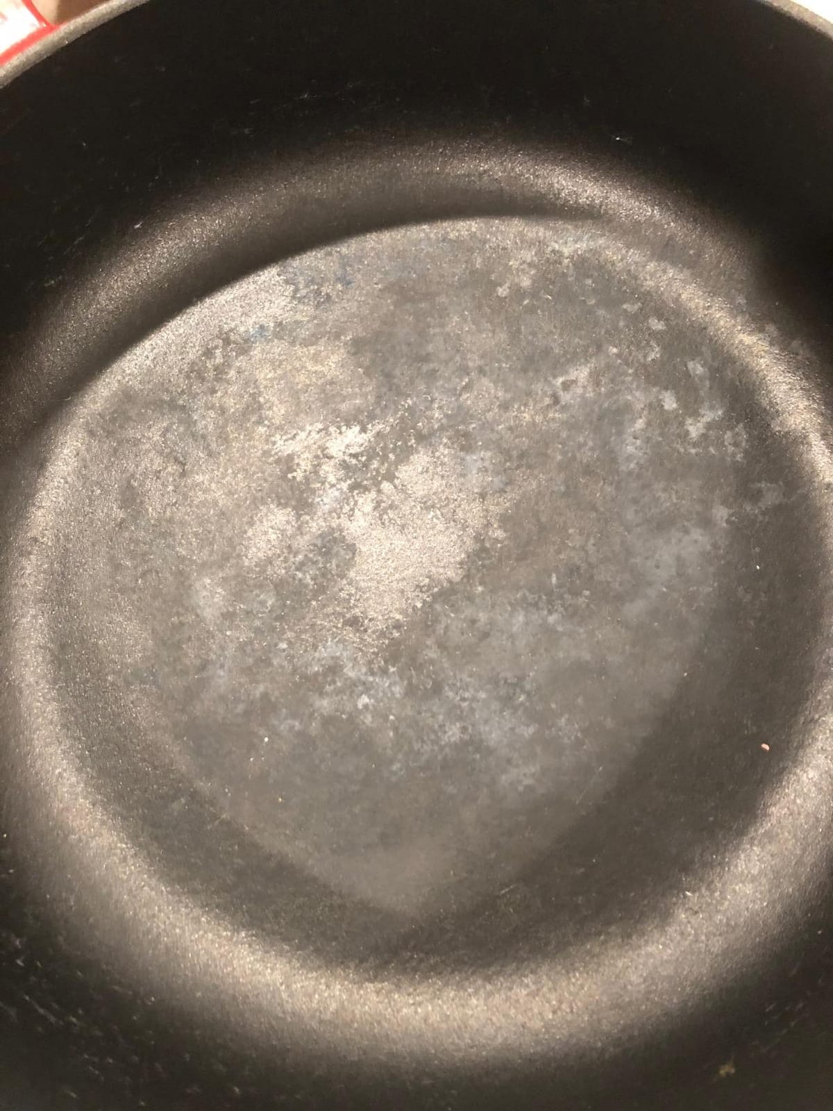 La Cuisine Enameled Cast Iron Braiser Sauté Pan Shallow Dutch Oven with Golden Knob for Lid Internal Matt Black Enamel 3.75 QT 11