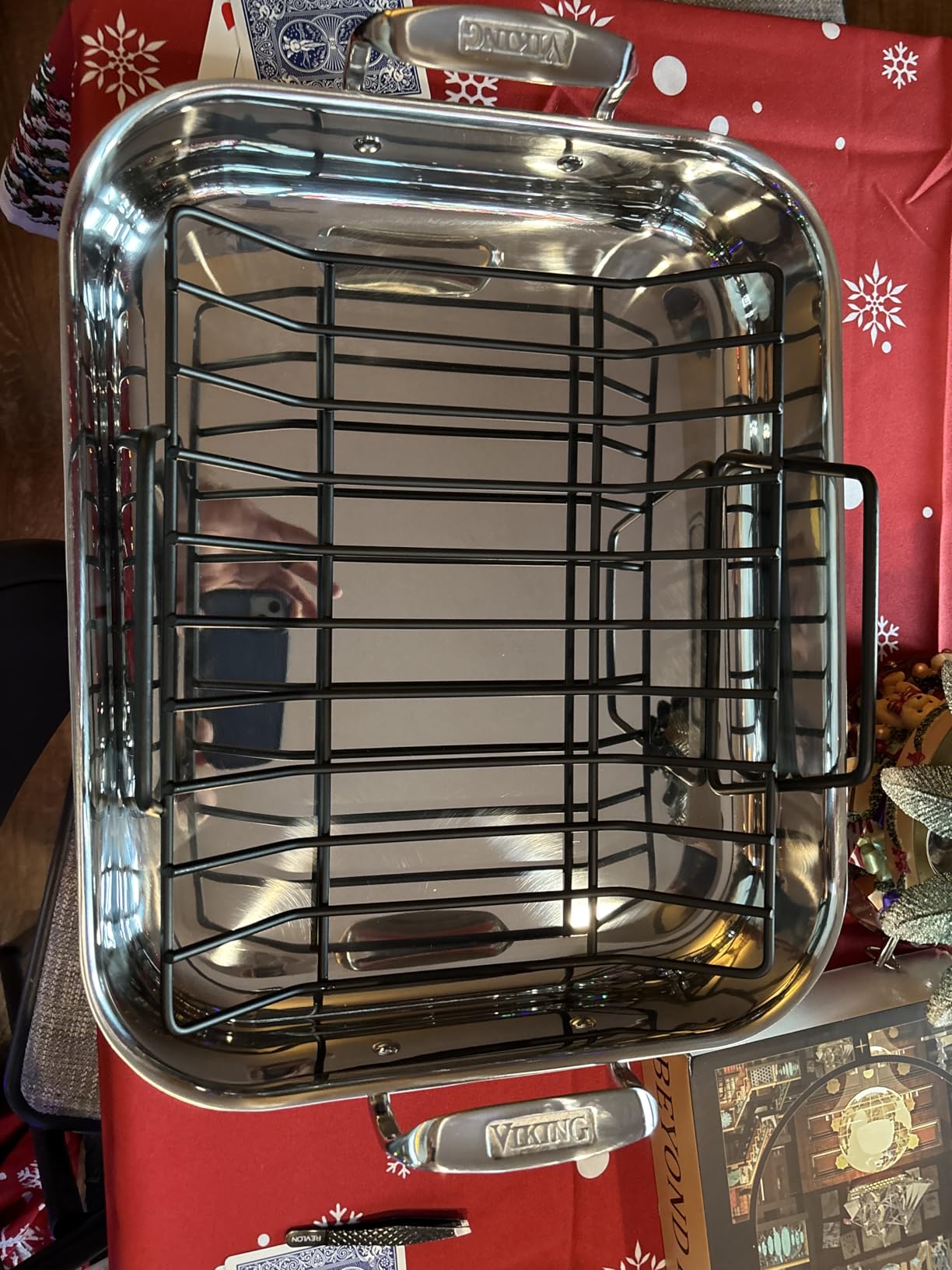 Viking 3-Ply Stainless Steel Roasting Pan with Non Stick Rack, 16 x 13 Inch Kitchen Cookware, Great for Turkey, Includes Probe Thermometer, Dishwasher and Oven Safe, Induction Ready, Silver customer photo 1