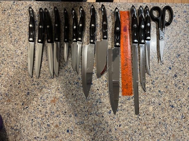 ENOKING Knife Block without Knives, Large Knife Holder- 25 Slots Acacia Wood Universal Knife Block, Butcher Block Countertop for Knife Storage Organizer customer photo 2