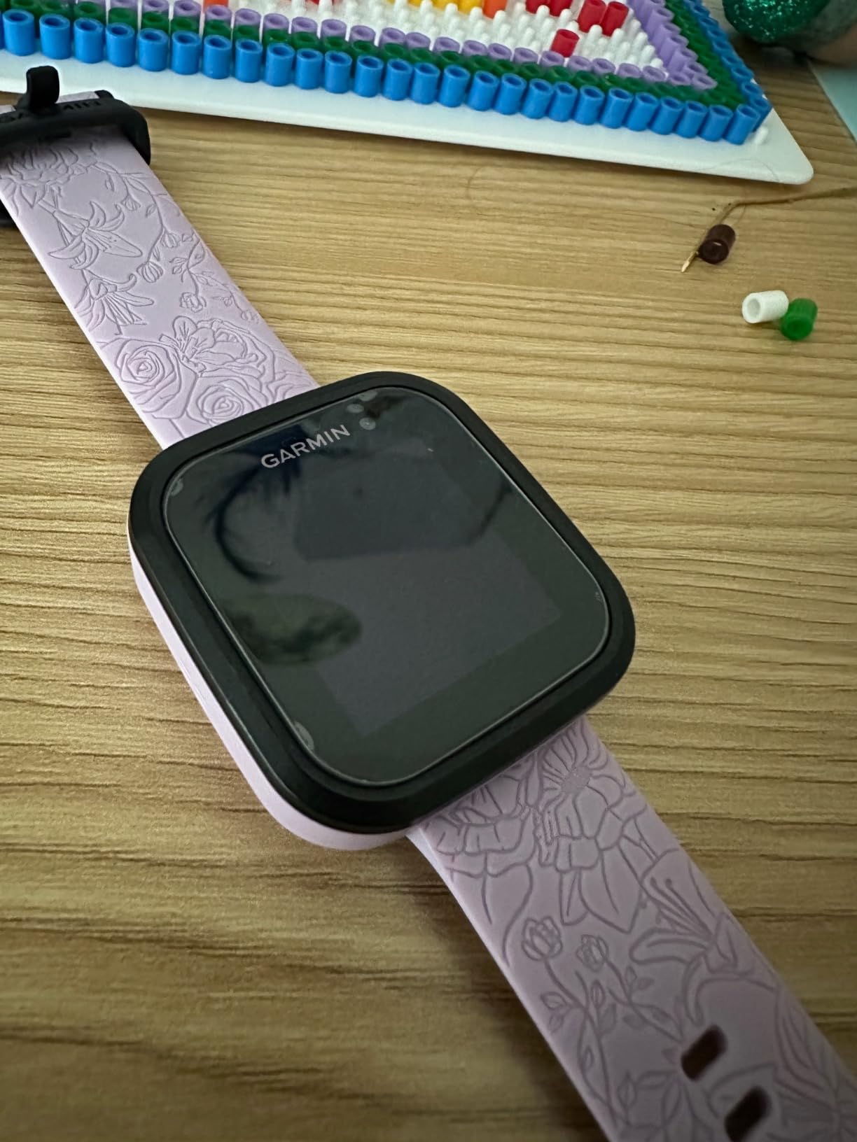 Garmin Bounce, Kids Smartwatch, Two-Way Text and Voice Messaging, Location Tracking, Green Burst customer photo 1