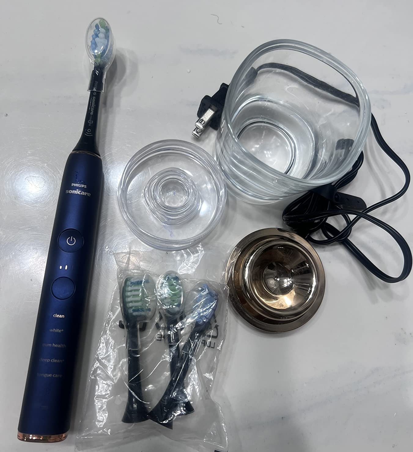 Philips Sonicare DiamondClean 9700 Electric Toothbrush, 7 Brush Heads, Blue | 2000% More Plaque Removal, Visual Pressure Sensor, 15 Brush Setting, App Connected, 14-Day Battery, Charging Case, HX9957/71 customer photo 2
