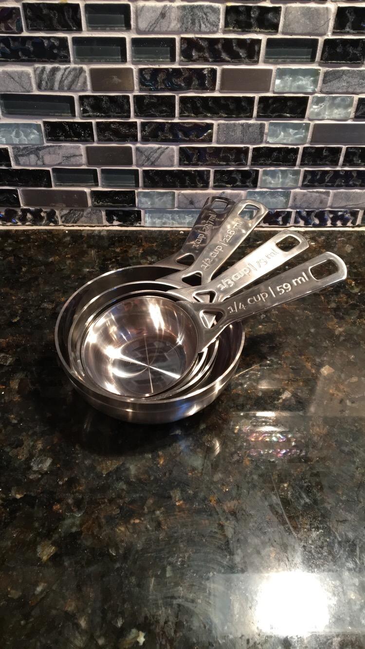 Le Creuset Stainless Steel Measuring Cups, Gold Finish, Set of 4 customer photo 1