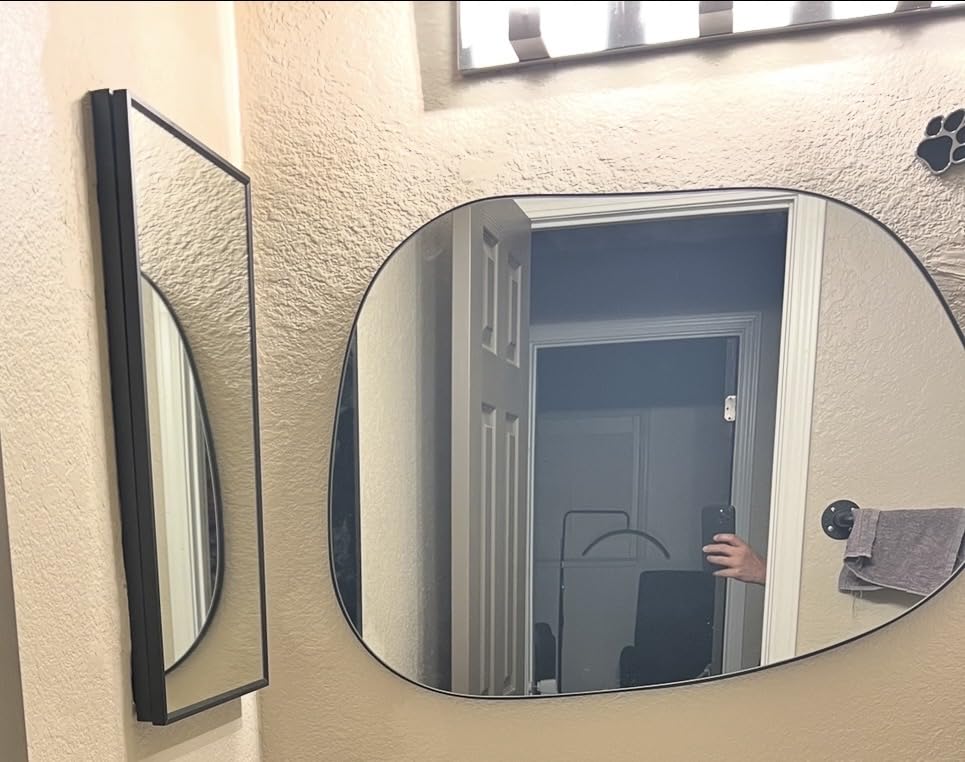PERFNIQUE Irregular Wall Mirror Asymmetrical Mirror, 32''x24'' Gold Mirror for Bathroom Bedroom Living Room Entryway, Decorative Modern Boho Decor, Wall Mouted(Gold, 32''x24'') customer photo 1