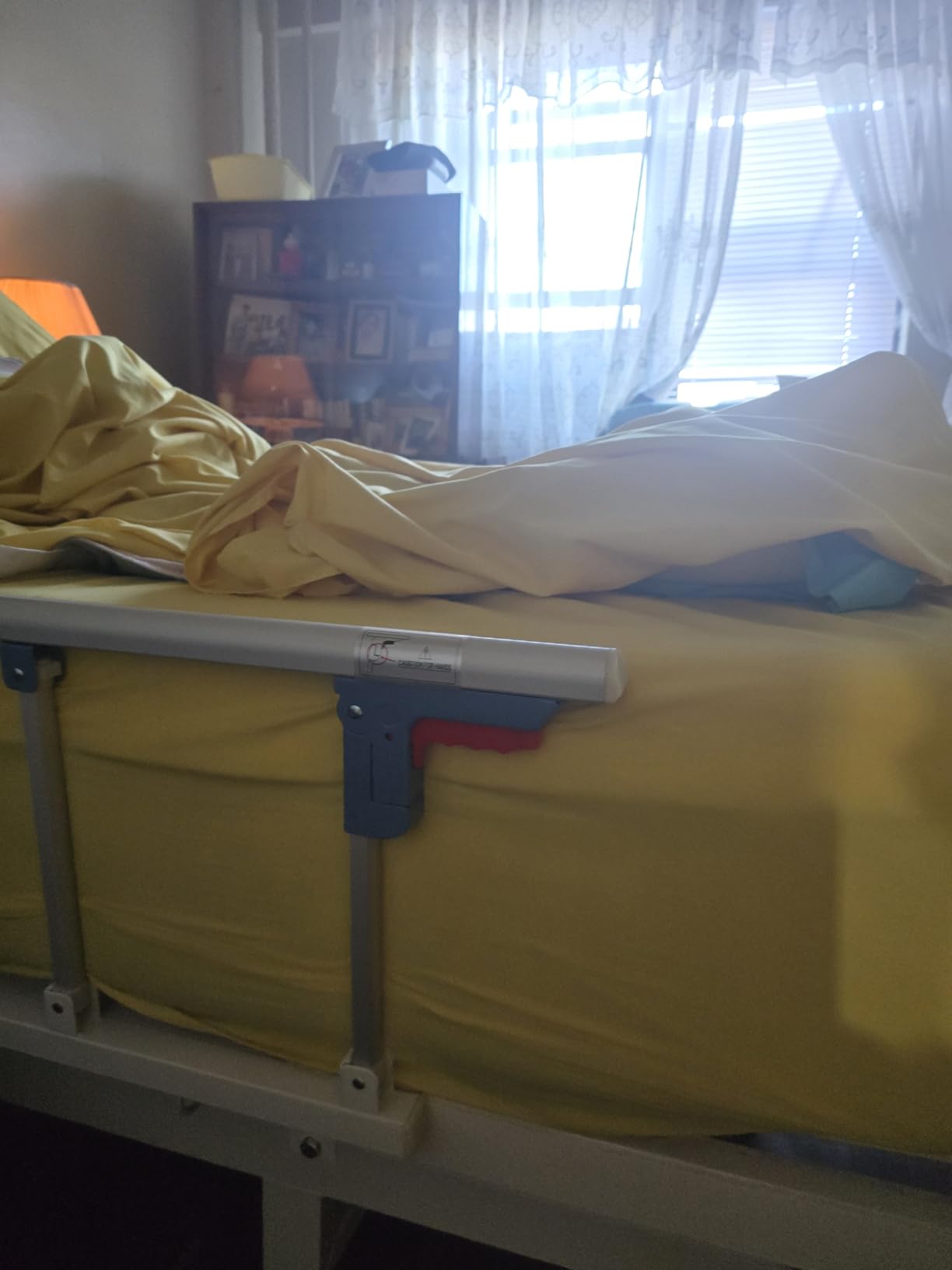 ELENKER Full Electric Hospital Bed for Home Use, ICU Medical Bed, Premium 3 Function Hospital ICU Bed with Remote Control, IV Pole, Mattress, Dining table, Lockable Quiet Casters, Includes Sheets (2X) customer photo 2