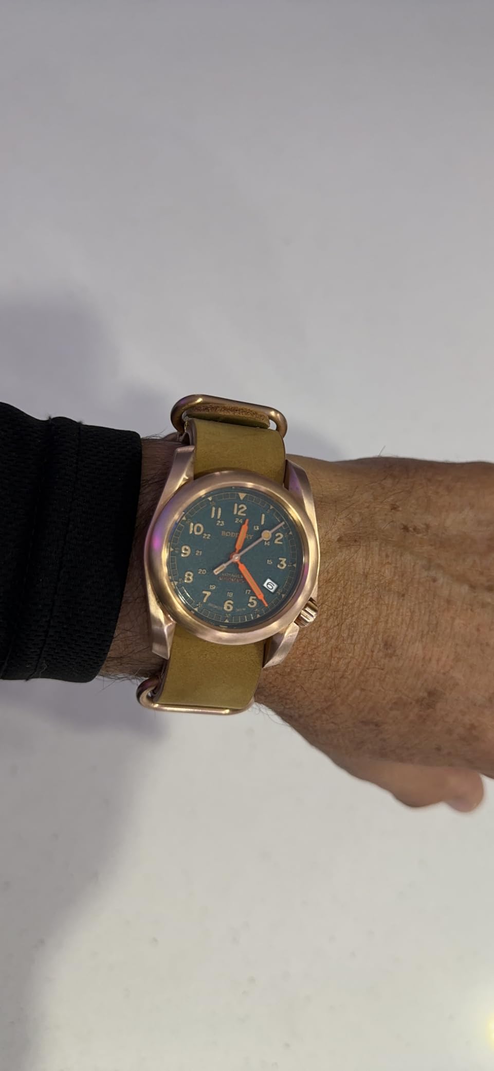 BODERRY Men's Watch Bronze Automatic Field Watch 40mm Military Watch Date Function 100M Waterproof with Genuine Leather Strap Japanese Mechanical Movement & Screw Down Crown-Voyager customer photo 1