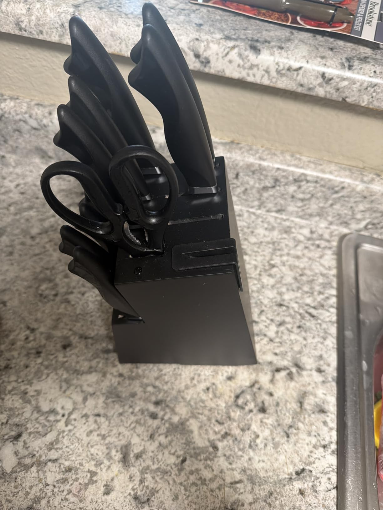 Knife Set, 15 Pieces Kitchen Knife Set with Built in Sharpener, High Carbon German Stainless Steel Knife Block Set, Dishwasher Safe, Fathers Day Gift for Men customer photo 2