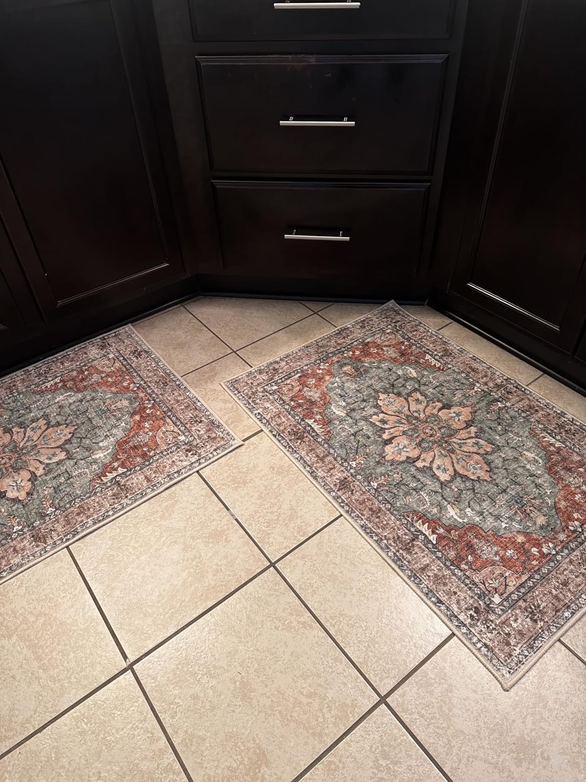 RELEANY Area Rugs 8'x10' Washable Non-Slip, Floral Vintage Distress Medallion Carpet for Living Room Bedroom Dining Room, Terracotta Burnt Orange Green customer photo 2
