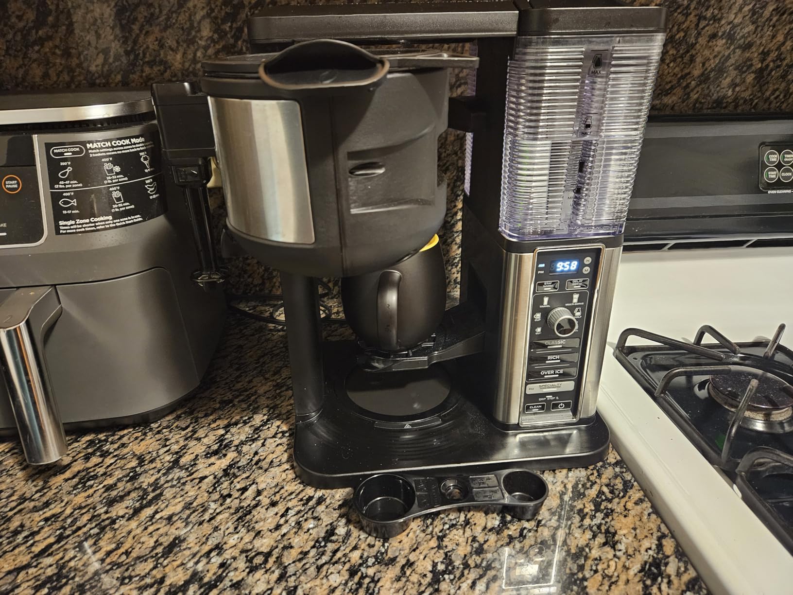 Ninja Hot & Iced XL Coffee Maker with Rapid Cold Brew, Black, CM371, 4 Brew Styles, 8 Sizes Small Cup to Travel Mug, Single-Serve Coffee Brewer, 12-Cup Carafe, Removable Reservoir customer photo 2