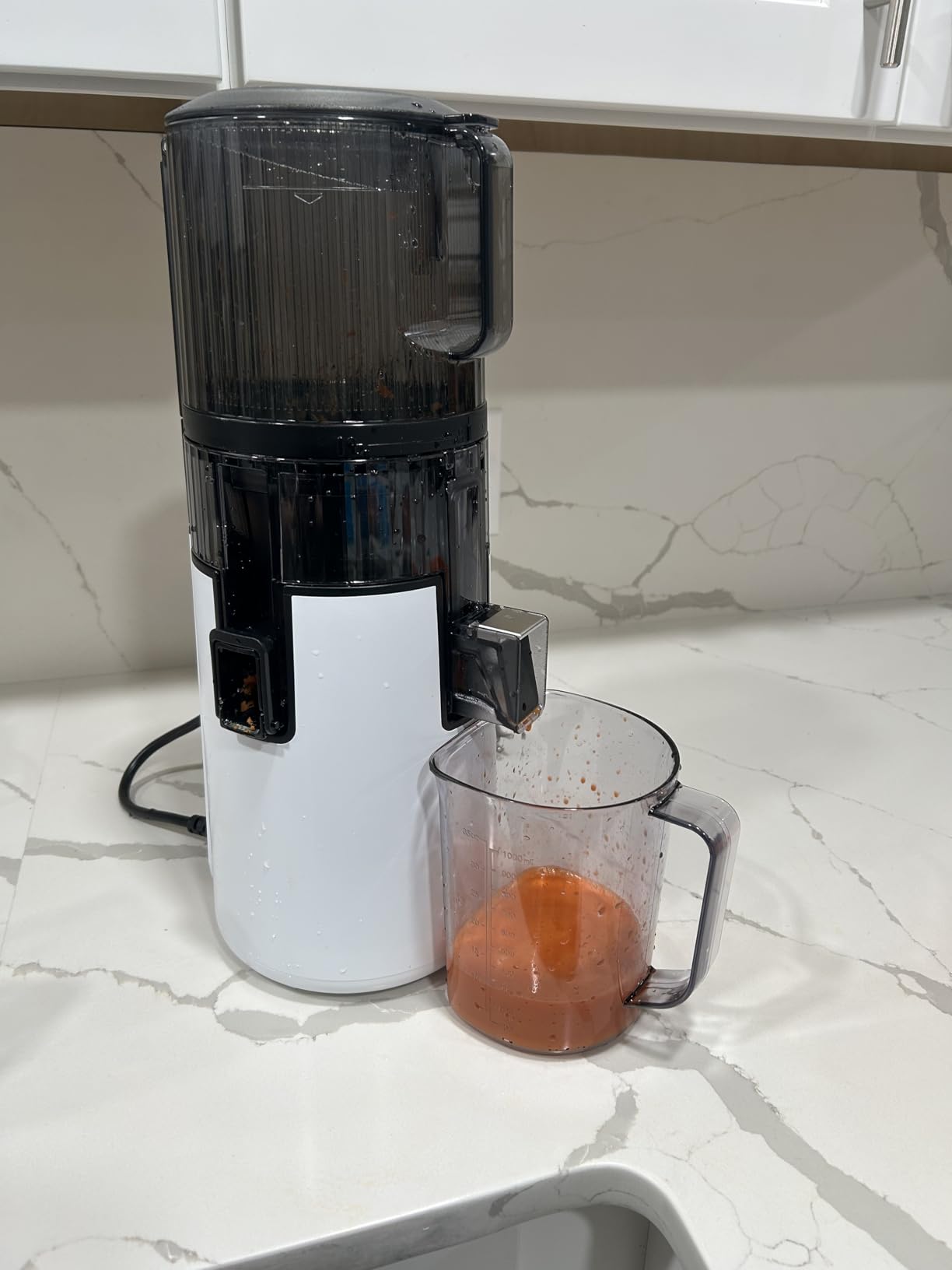 Kuvings H70 Cold Press Juicer Machine, Easy to Clean Masticating Slow Juicer, Ideal Balance of Size and Function, Compact, Strainer Free, Self Feeding, Hands Free, with Wide Mouth Hopper (Black) customer photo 2