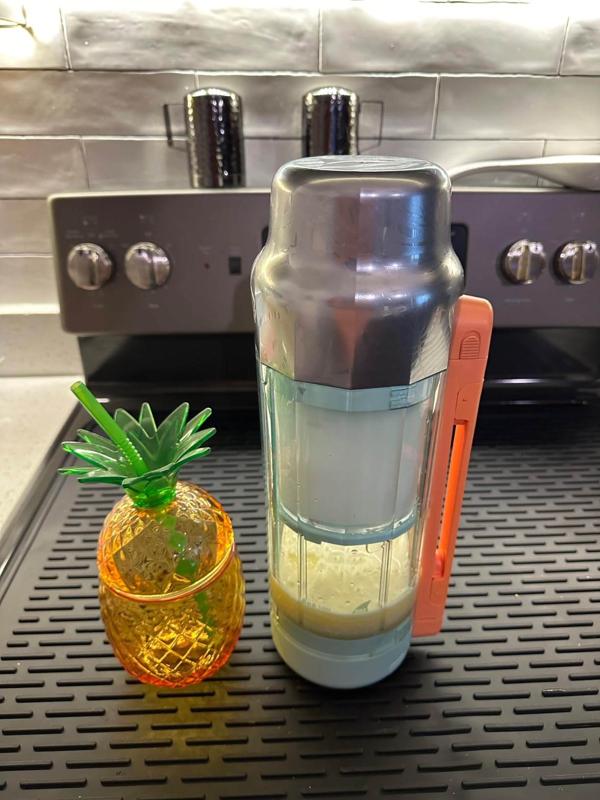 Margaritaville Maui Portable Frozen Drink Machine and Blender customer photo 2
