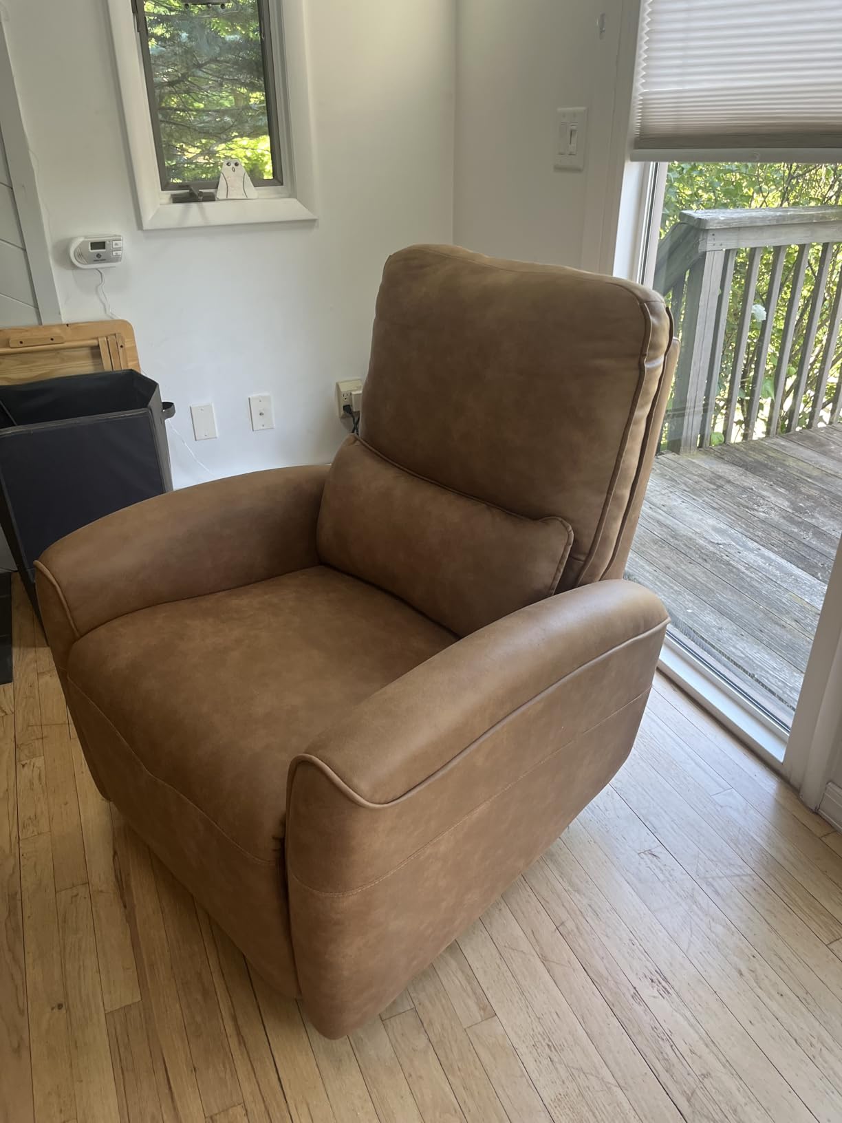 Bonzy Home Power Swivel Rocker Recliner Chair with USB Port, 23.2
