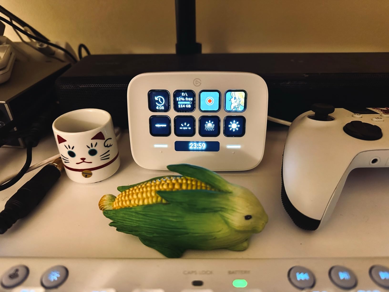 Elgato Stream Deck Neo, 8 Customizable Keys, 2 Touch Points | Automates repetitive tasks, Compatible with Zoom, Teams, Office apps, Smart home control, Zero-plastic packaging customer photo 1