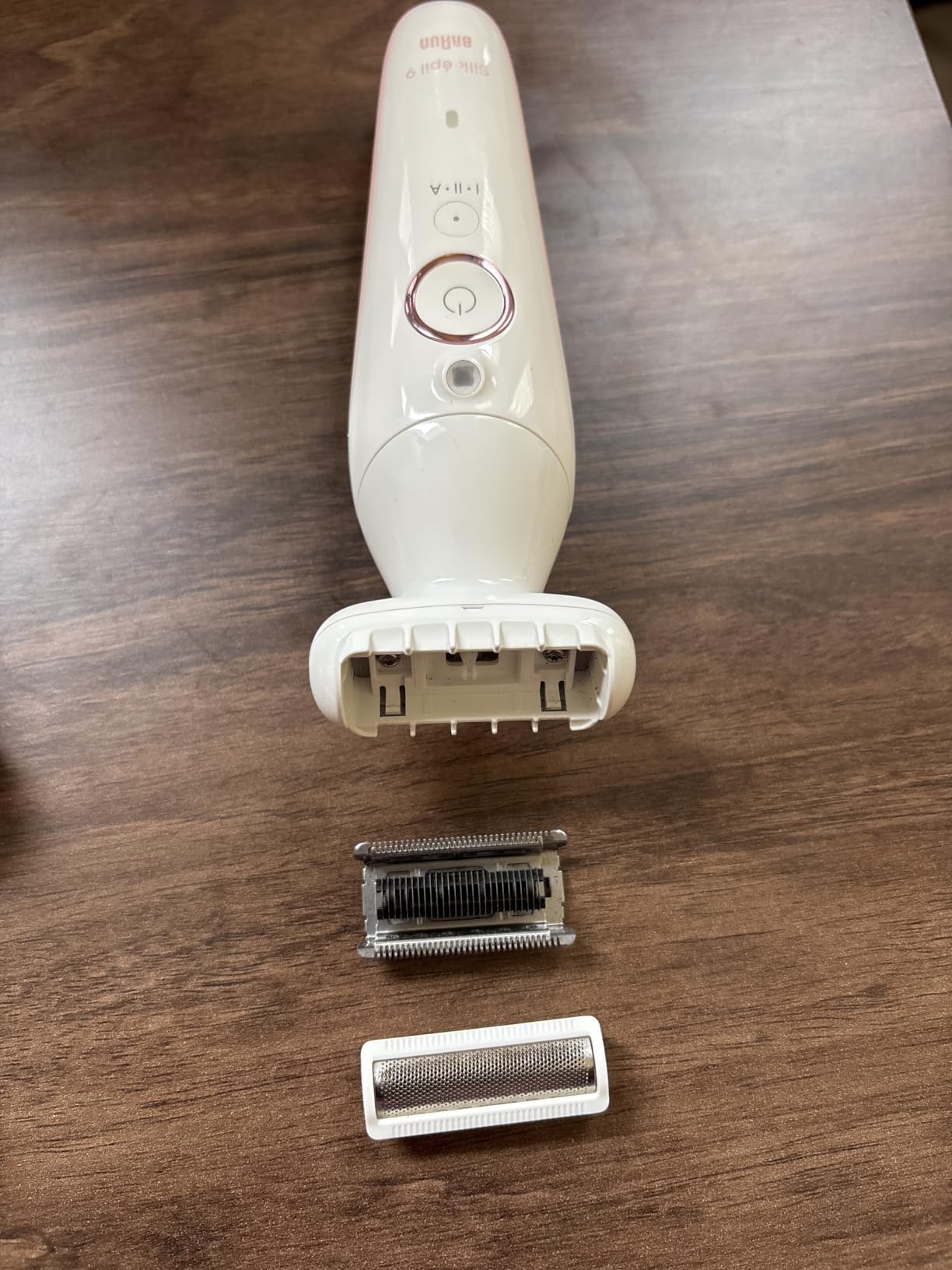 Braun Epilator Silk-épil 9, Hair Removal Device, Women Shaver & Trimmer, Pivoting Head, Wet and Dry Epilator, Includes Shaver Head and Trimmer Comb, SES9-030 customer photo 2