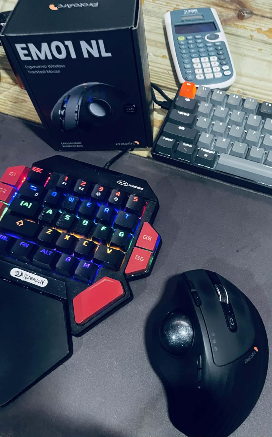 ProtoArc EM01 NL Wireless Trackball Mouse, Rechargeable Thumb Control, 0/20 degree Adjustable Angle, Triple-Device Bluetooth & 2.4G USB-A, Silent Click customer photo 2
