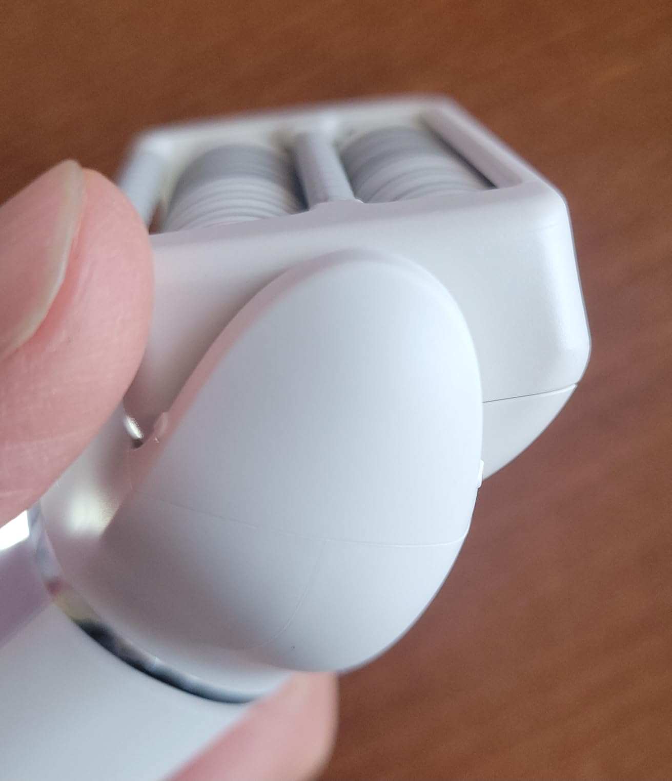 Panasonic Epilator with Gentle Cap, Electric Hair Removal Tool for Home, 3 Speed Settings, Wet Dry, Washable - ES-EY30 customer photo 2