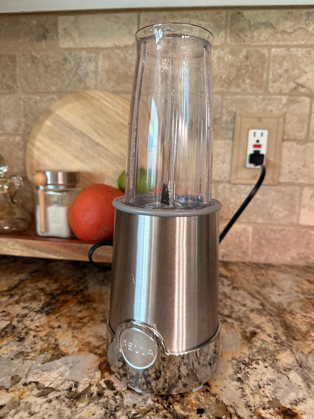 bella Rocket Blender 6-Piece Set with Stacking Cups, Oatmilk customer photo 1