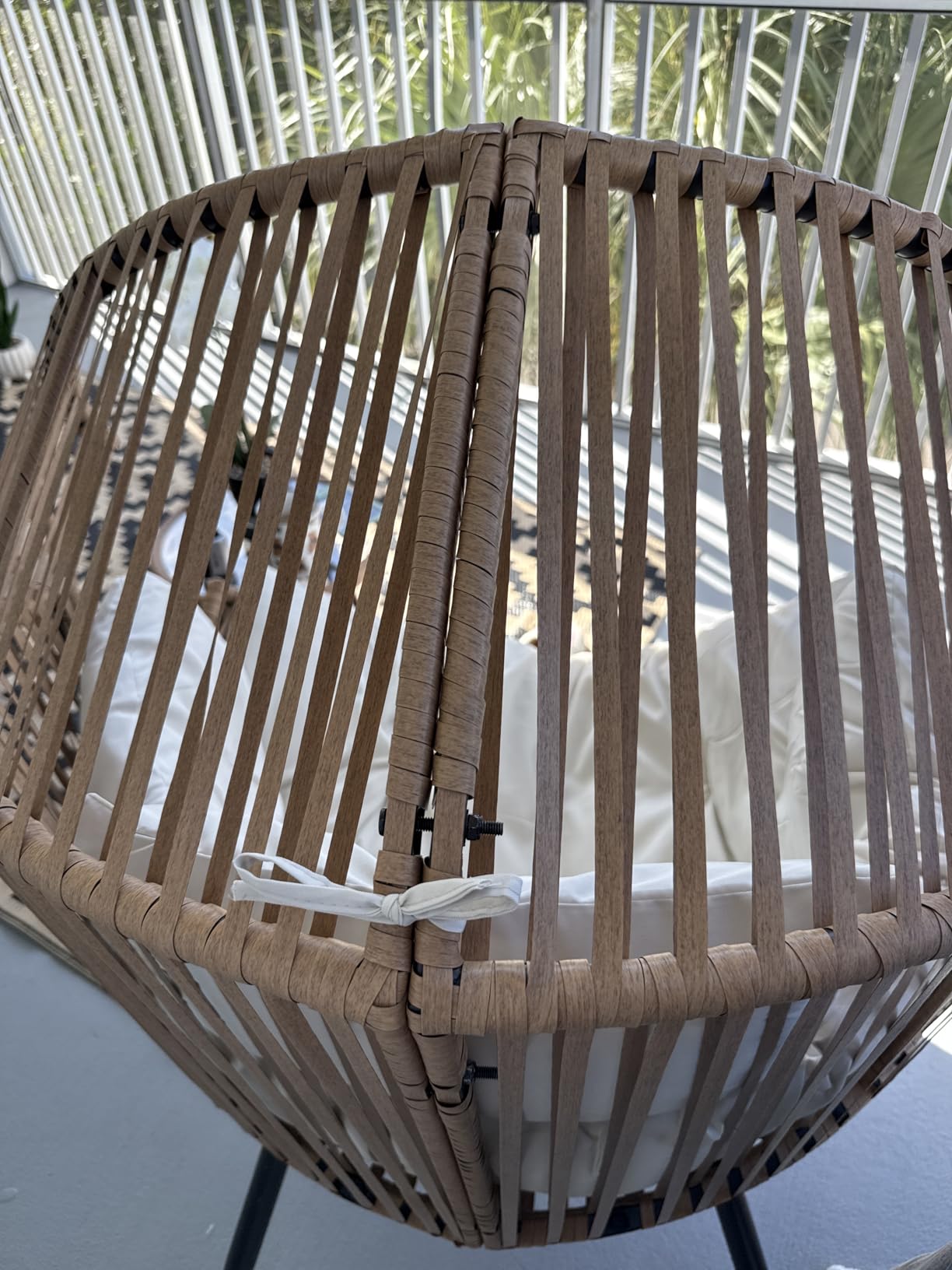 Vongrasig Outdoor Wicker Egg Chair PE Rattan Chair with Cushion, Oversized Patio Lounge Chair for Outdoor, Indoor, Balcony, Backyard, Garden, Beige customer photo 1