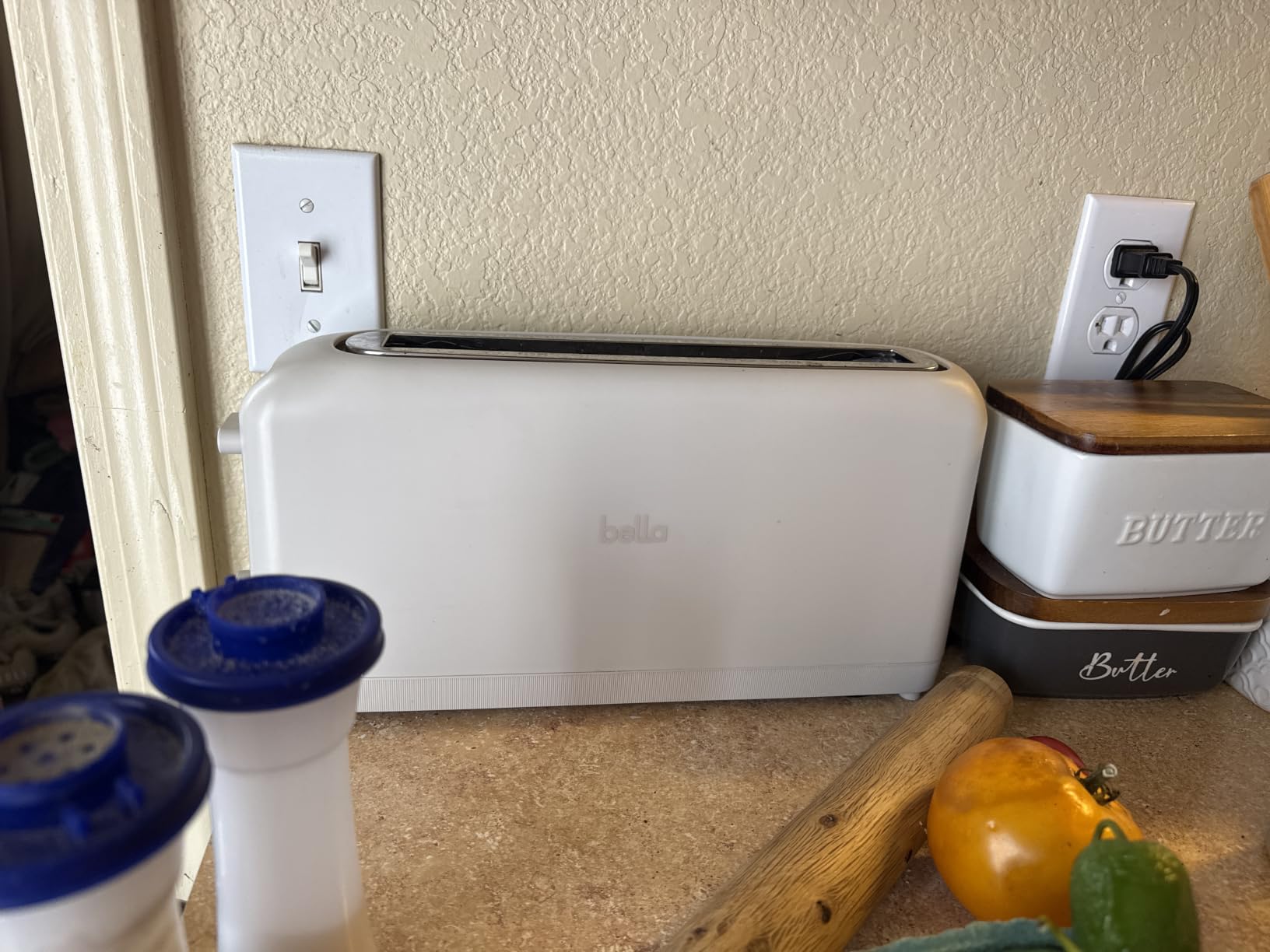 bella Fits-Anywhere 2-Slice Slim Toaster, Long Slot & Extra Wide customer photo 2