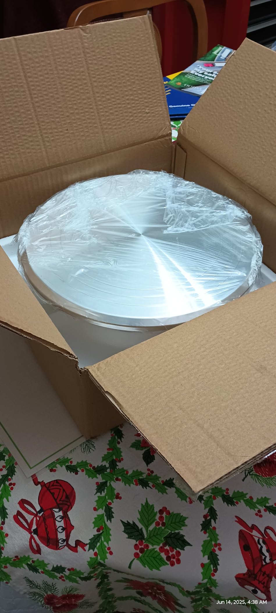 Syntus Aluminum Alloy Revolving Cake Stand, 12 Inch Cake Turntable, Silver customer photo 1