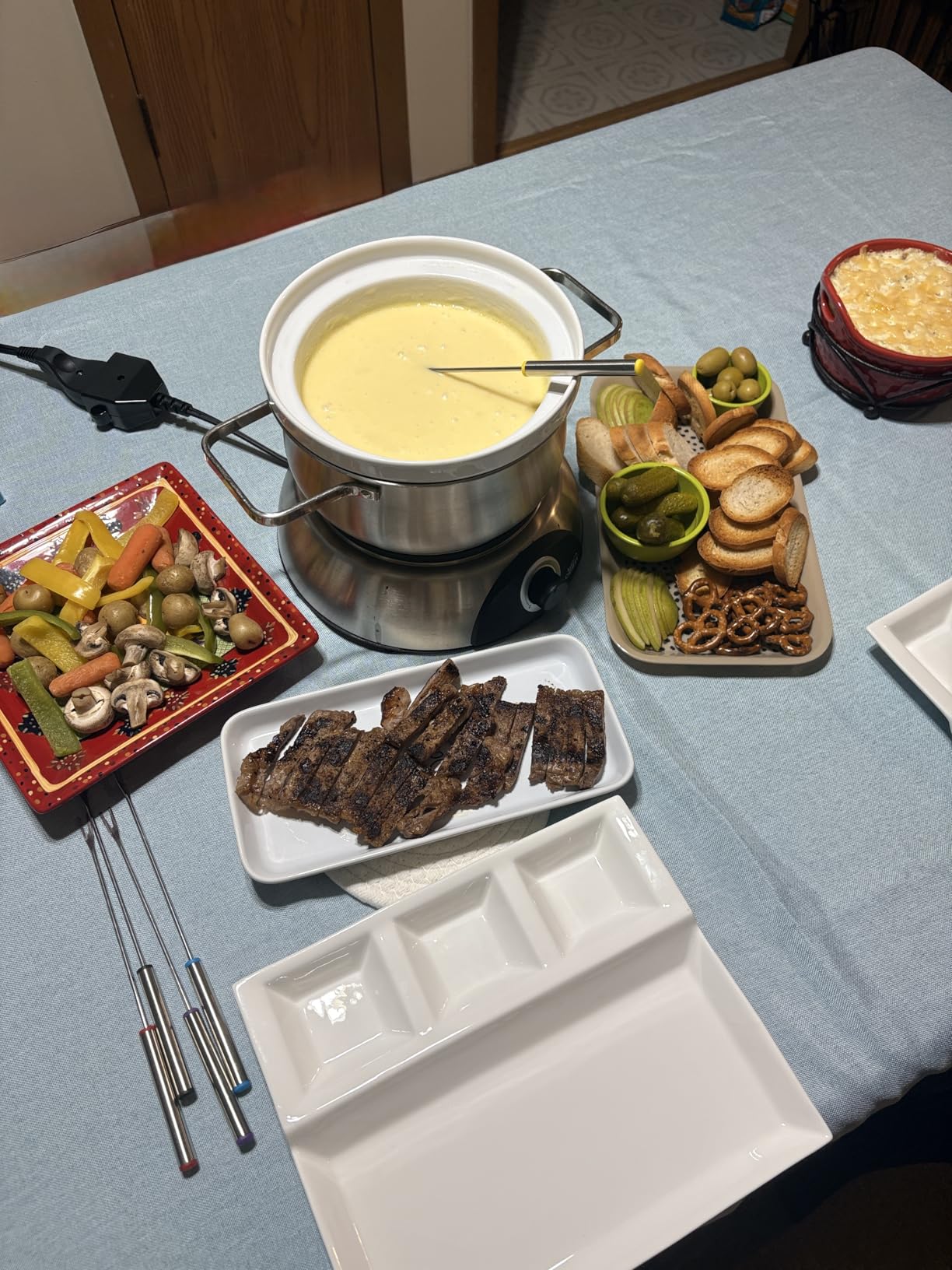 Artestia Electric Fondue Pot Set for Cheese, Chocolate, Broth & Hot Pot | 2.6QT, Adjustable Temperature Control, Removable Stainless Steel & Ceramic Bowls, 8 Color-Coded Forks customer photo 2