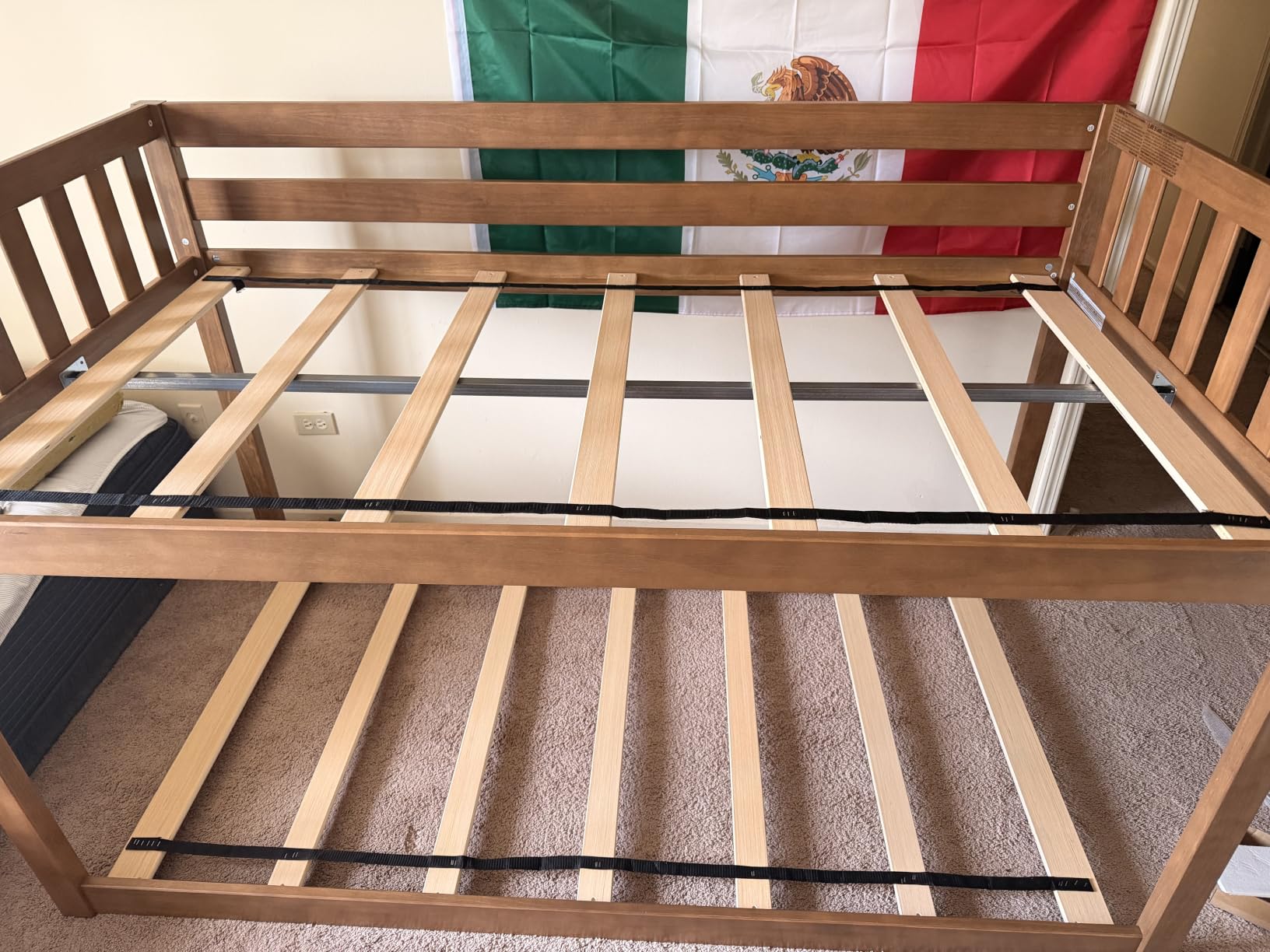 Max & Lily Fundamental Twin Low Bunk Bed, Kids Solid Wood Modern Bed Frame with Strong Wooden Slats, Non-Toxic Finishes, High Weight Capacity, White customer photo 2