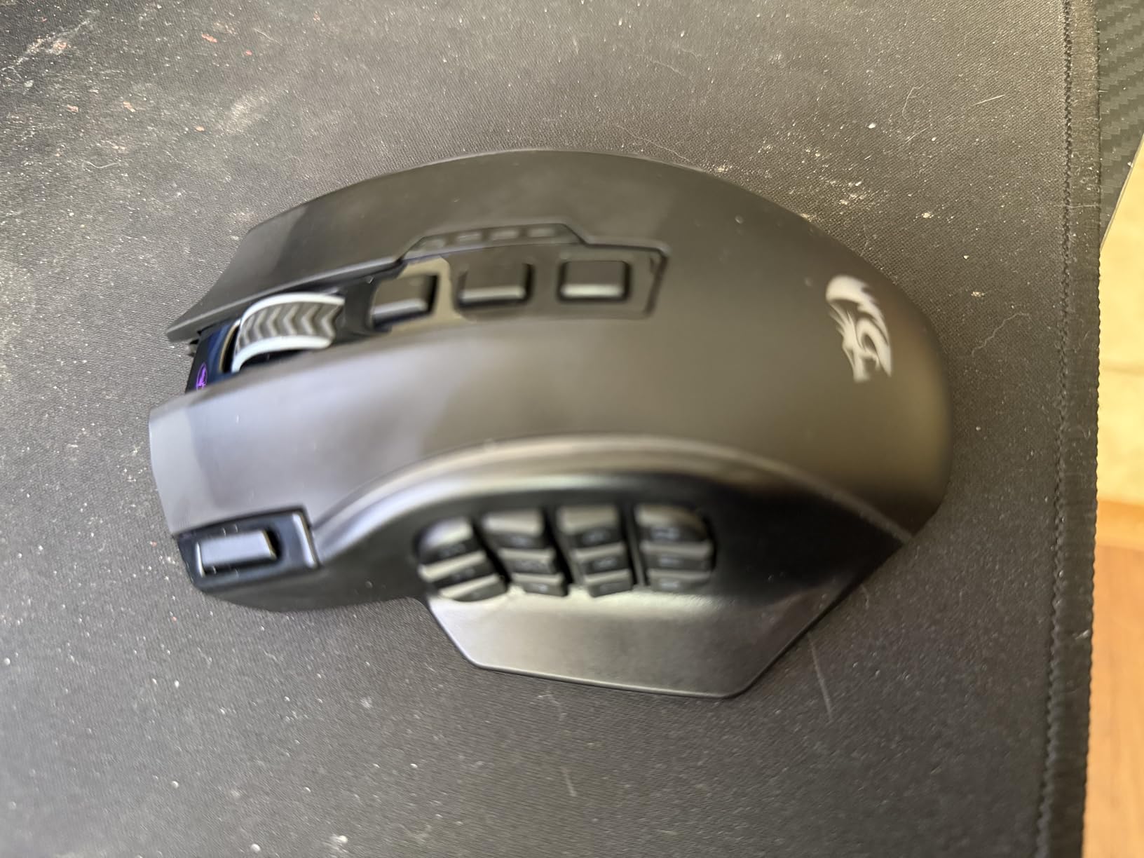 Redragon Gaming Mouse, MMO Mouse Gaming UP 12400 DPI, 19 Macro Programmable Buttons, RGB Mouse with 12 Side Buttons, 8 * 2.4g Weight Tuning for PC Laptop MOBA FPS, M901K, Black customer photo 1