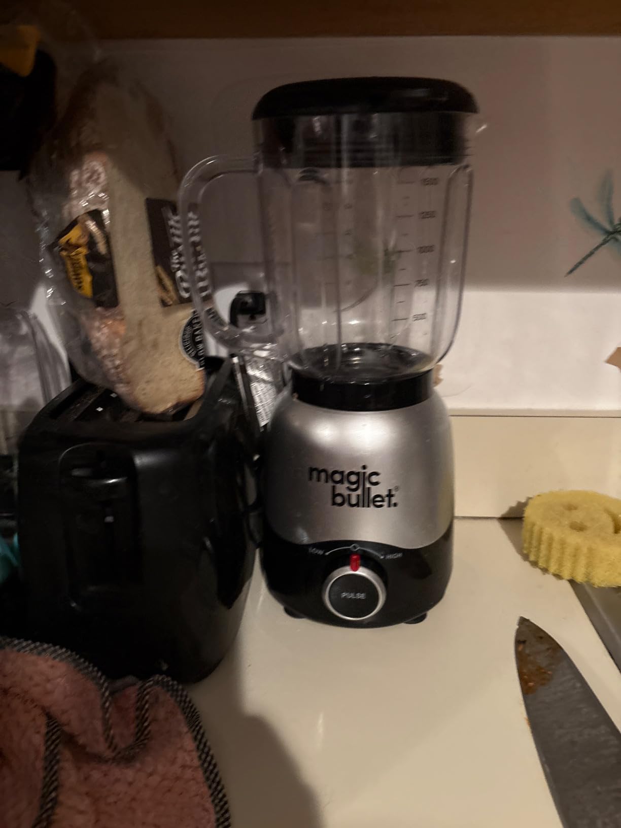 magic bullet Combo Blender, 600W, 48oz Pitcher, 16oz Cup with To-Go Lid, Easy Cleaning, Cross Blade, for Smoothies, Sauces, Shakes, Salsa, Hot Blends, Silver, MBF50200 customer photo 2