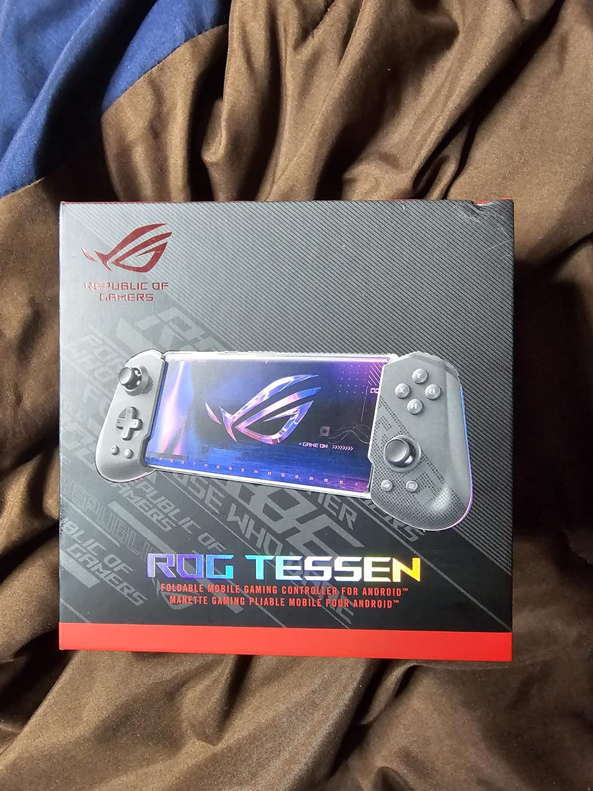 ASUS ROG Tessen Mobile Gaming Controller - Android Phones ONLY, Foldable, Compact, Wired USB-C, Programmable, Fast Charging, RGB - for Call of Duty: Warzone Mobile, Minecraft, Roblox, 350+ Games customer photo 1