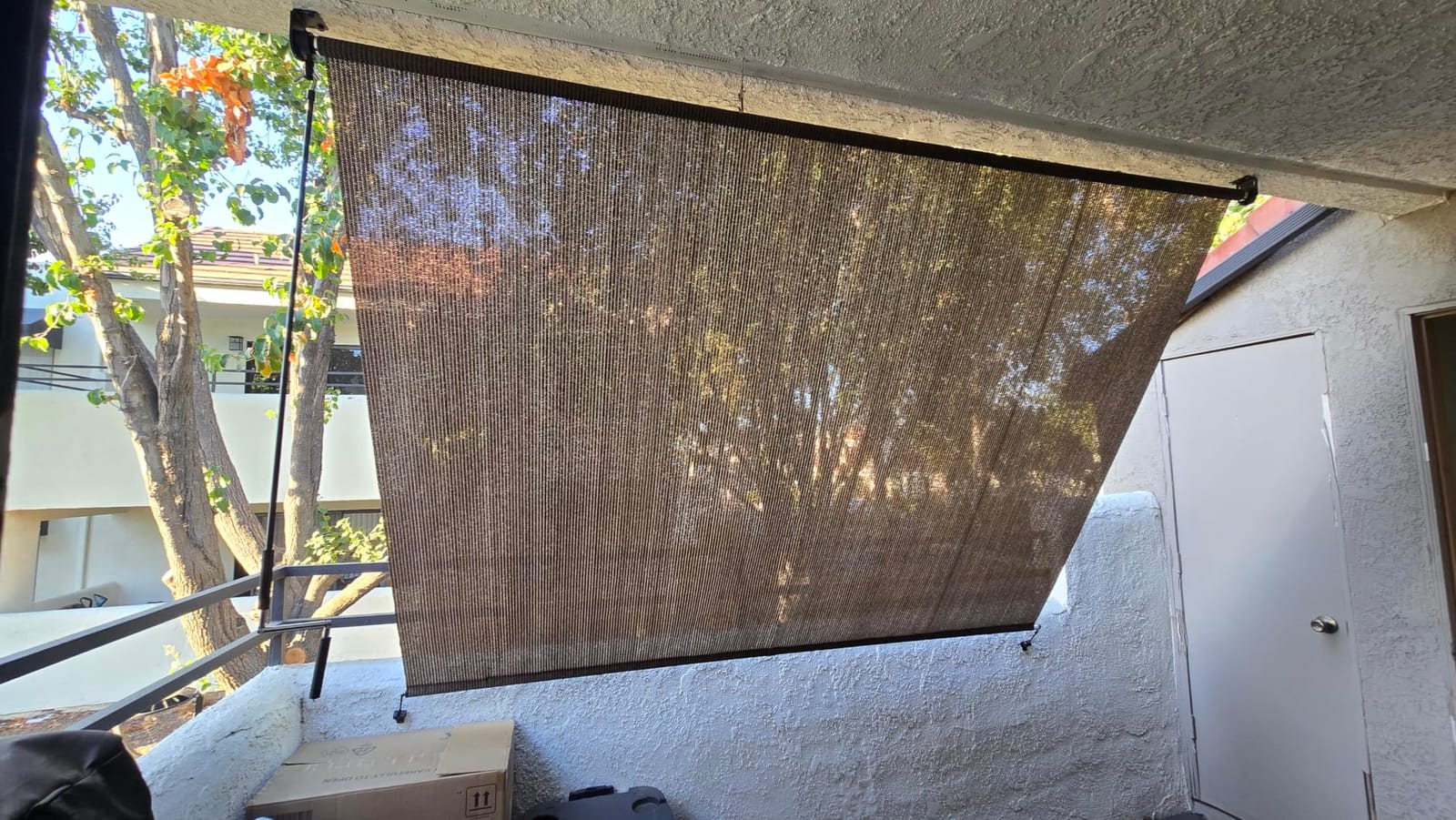 Shade&Beyond Outdoor Roller Shades with Splicing Design, 8' W x 8' H Cordless Patio Roll Up Blinds, Exterior Shade Cloth Roll for Porch, Gazebo, Pergola, Balcony, Gray customer photo 2