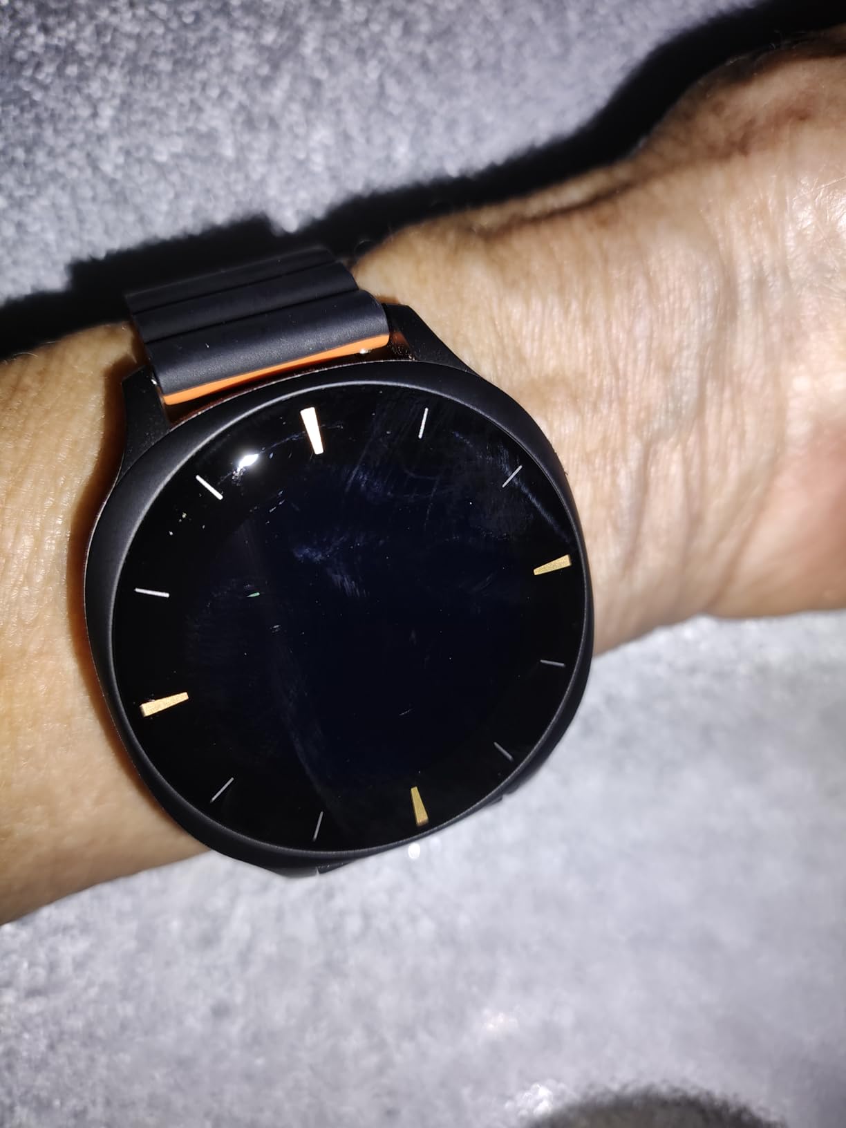 Audar E2 Senior Smartwatch with Fall Detection & SOS, Vital Sign Monitoring, 24/7 Heart Rate, BP, SpO2 & Temp Monitoring, AI Wellbeing Reports, Cloud Dashboard, No Phone Needed customer photo 1