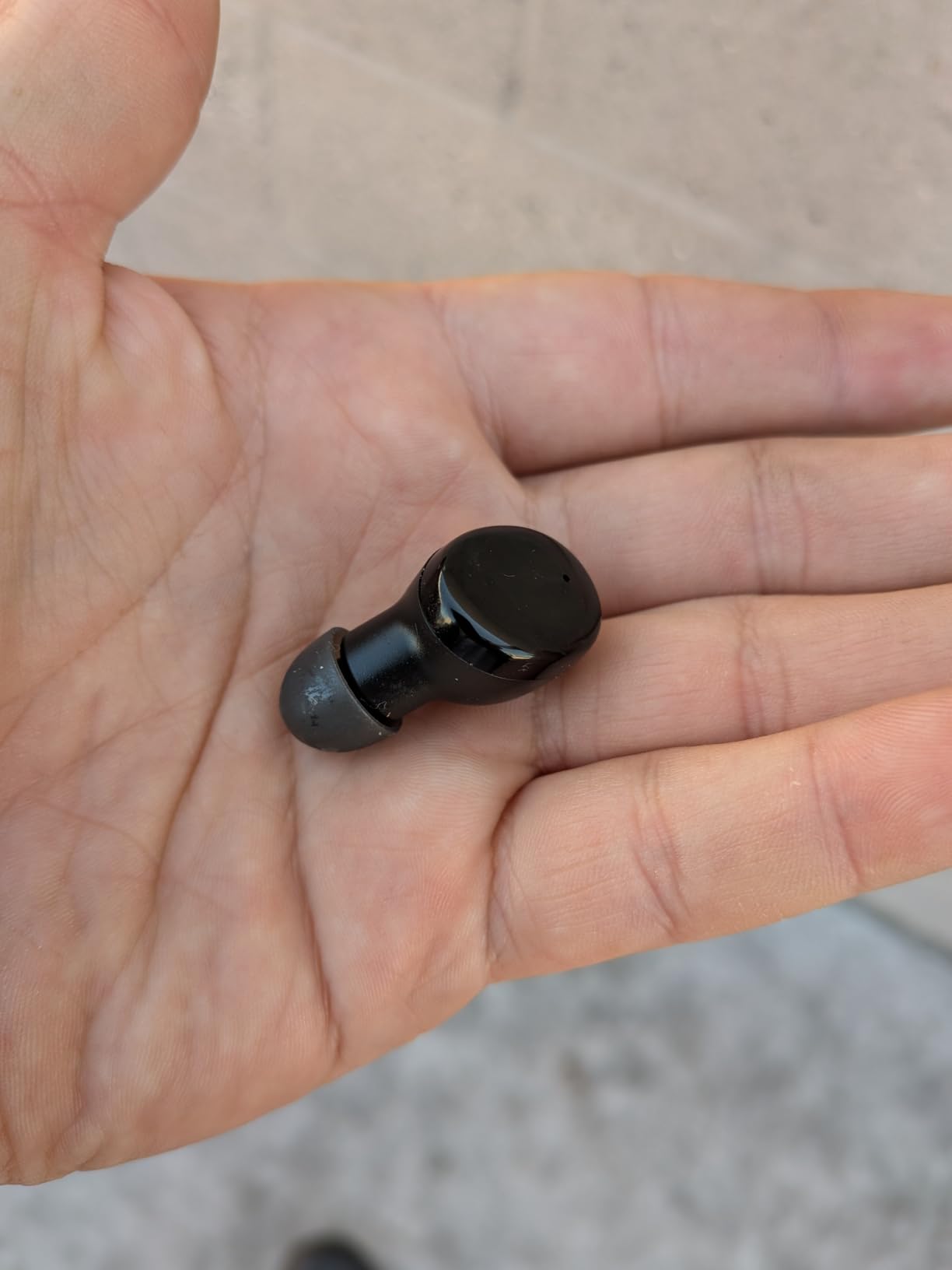 kurdene Wireless Earbuds Bluetooth 5.3 Light Weight in Ear Headphones | Premium Sound Bass Ear buds with Charging Case, Smart Touch Control, Built in Mics Headset, Clear Calls for Sports Workout customer photo 2