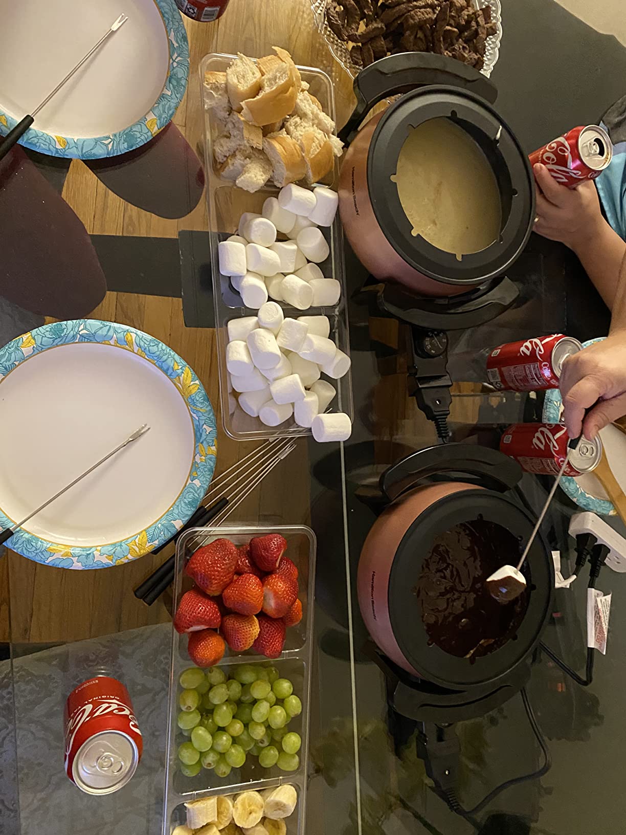 Hamilton Beach 12 Cup Electric Fondue Pot Set with Temperature Control | 3 Quart PFAS-Free Nonstick Interior For Cheese, Chocolate, Hot Oil, Broth | Includes 6 Color-Coded Forks | Gray | 86202 customer photo 1