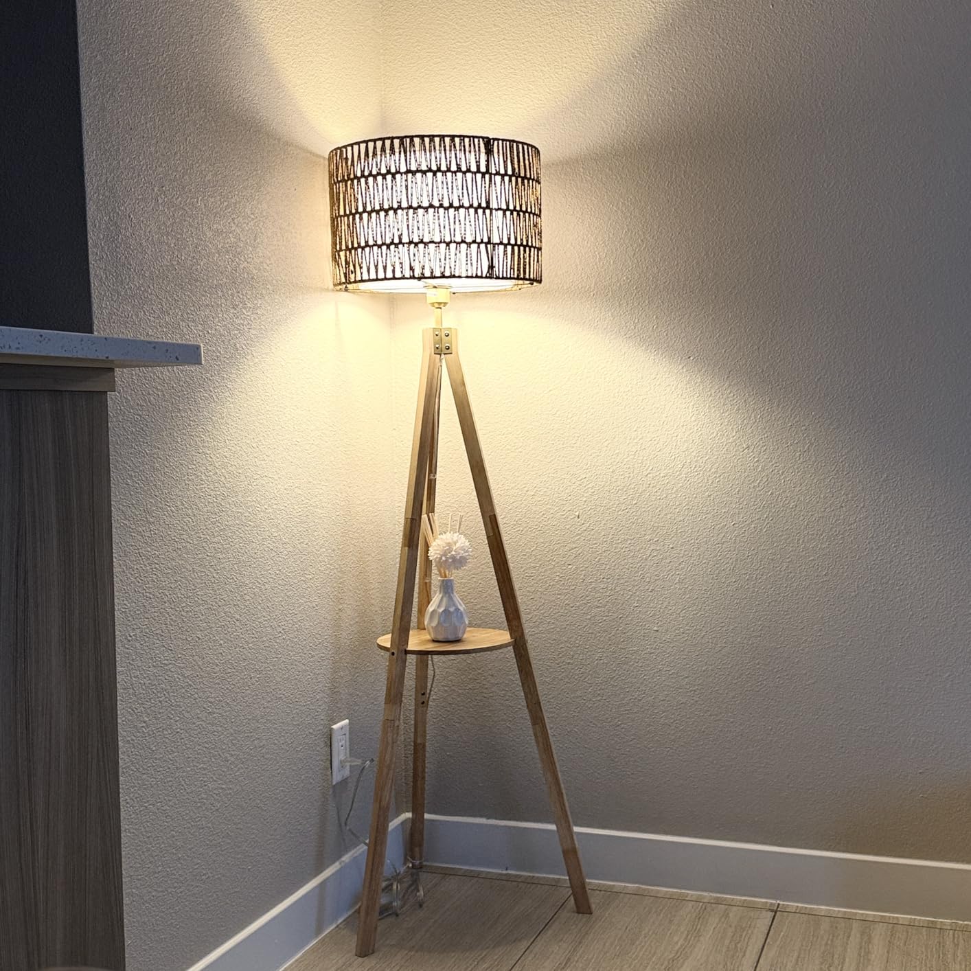 LAMSU Boho Tripod Floor Lamps for Living Room, Rattan Wood Floor Lamp with Fabric Shades, Mid Century Standing Lamp with Shelf, Foot Switch, Modern Farmhouse Tall Lamps for Bedroom Office Brown customer photo 2