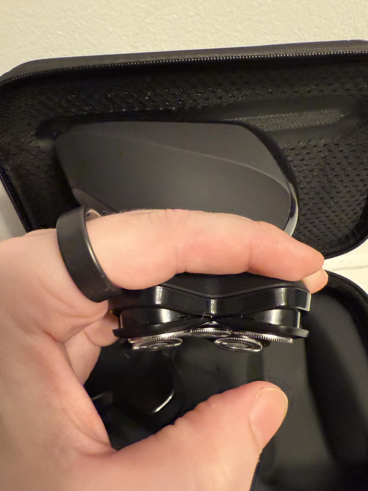 MANSCAPED The Dome Shaver PRO Head Shaver for Bald Men - Five Rotary Blade Design with SkinSafe & FlexAdjust Technology, Waterproof, USB-C & Wireless Charging Compatible with Travel Lock customer photo 1