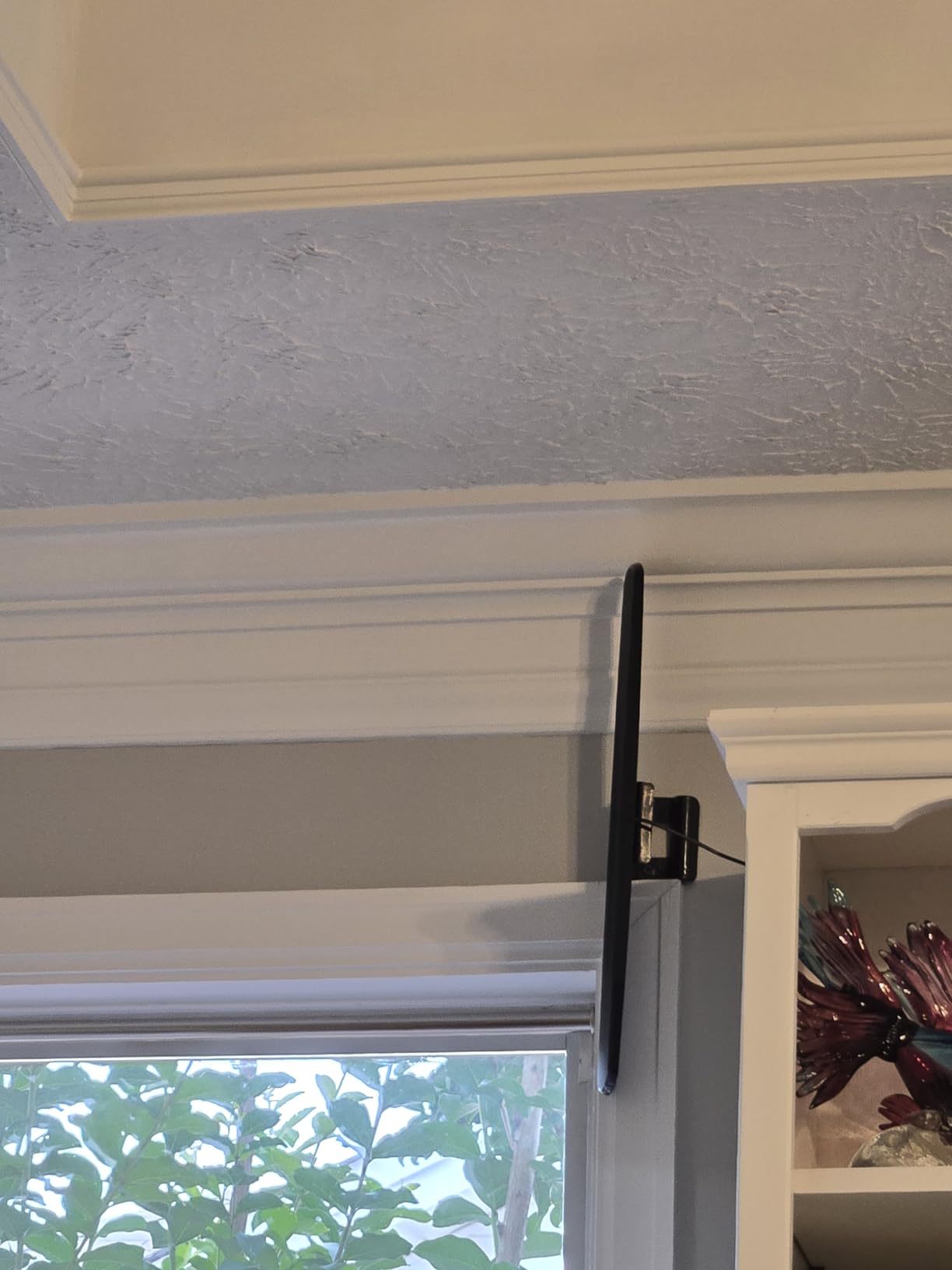 UltraPro Hover Digital TV Antenna Indoor for Smart TV | Long Range HD Local Channels, Easy Mount on Top Design, Supports 4K 1080P HDTV VHF UHF, 360° Reception, 83713 customer photo 1