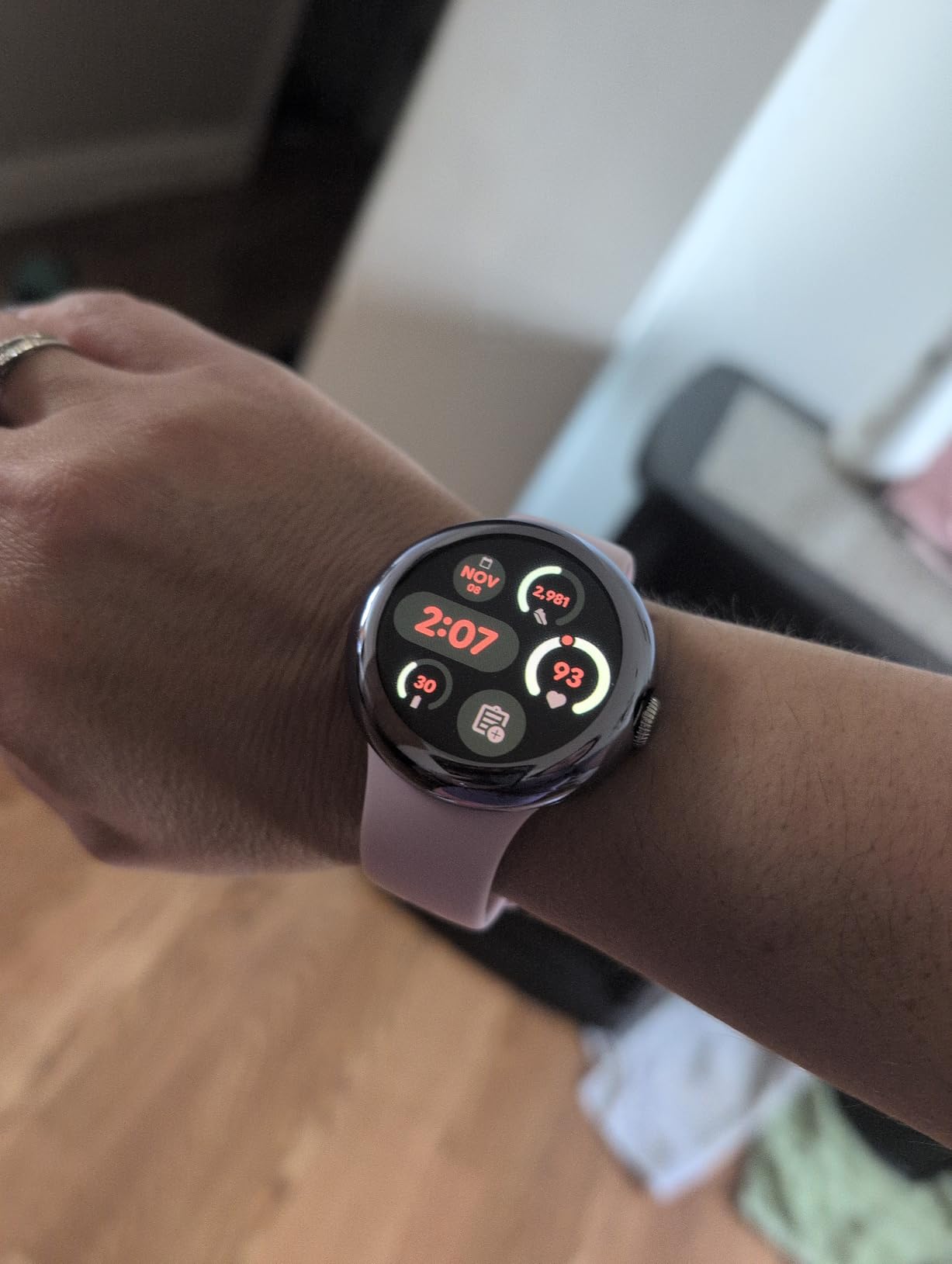 Pixel Watch 3 (45mm) 2024 Model - Android Smartwatch, Heart Rate Tracking, Fitbit Advanced Running, Fitness Insights, 24-Hour Battery - Matte Hazel Aluminum Case - Hazel Band - LTE customer photo 2