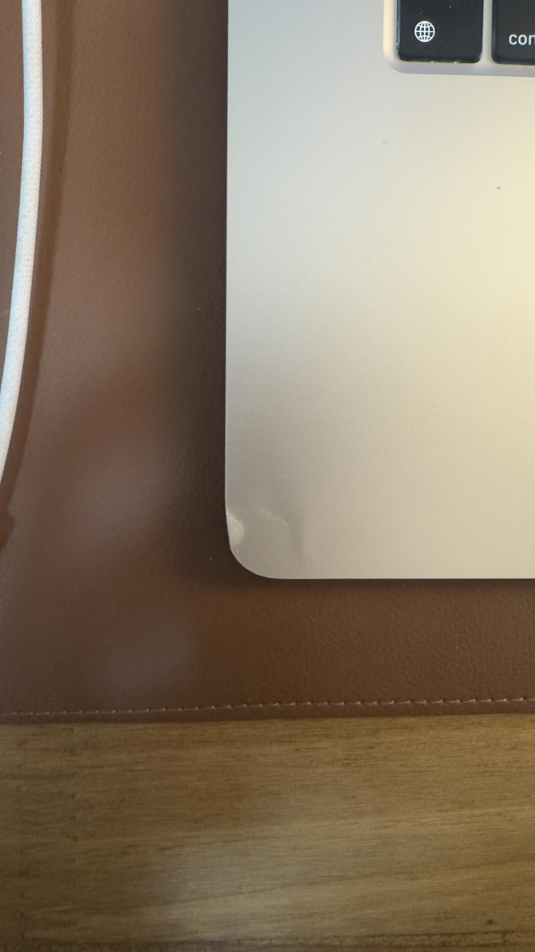 Apple 2024 MacBook Air with Apple M3 Chip, 15-inch, 8GB RAM, 256GB SSD Storage, QWERTY English, Starlight (Renewed) customer photo 2