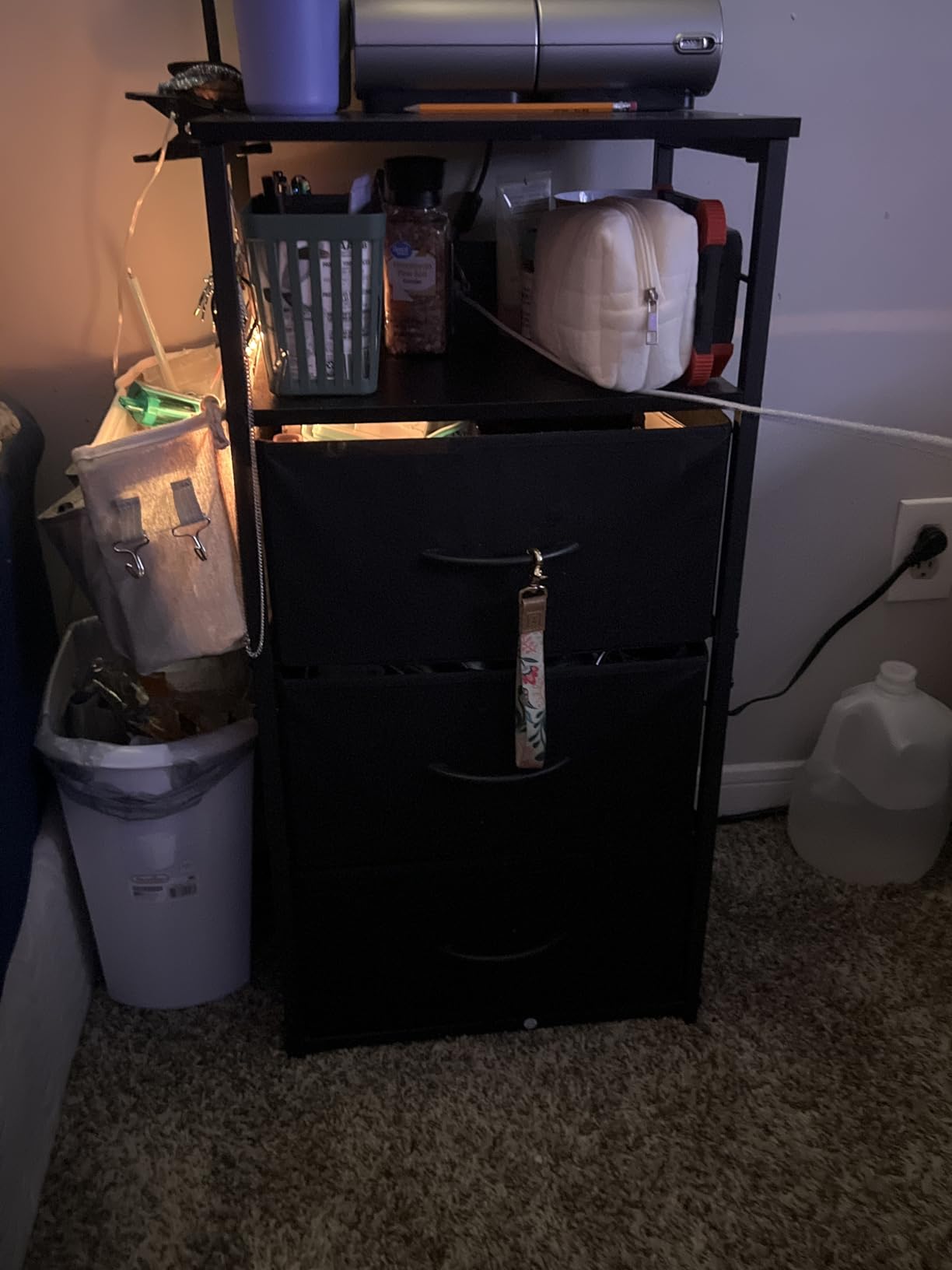 WLIVE Nightstand with Charging Station, 31.9
