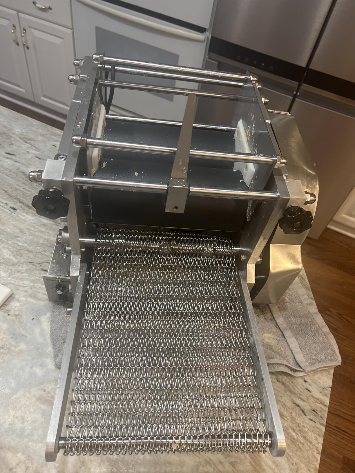 TECHTONGDA Commercial Tortilla Maker Electric Machine Tortilla Press Tacos Maker 5.9